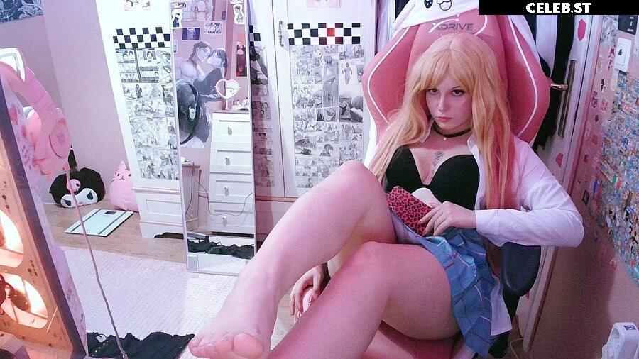 Sudemwah / Sude Akar / sudemwah0 / sudwnpai Image 11930918