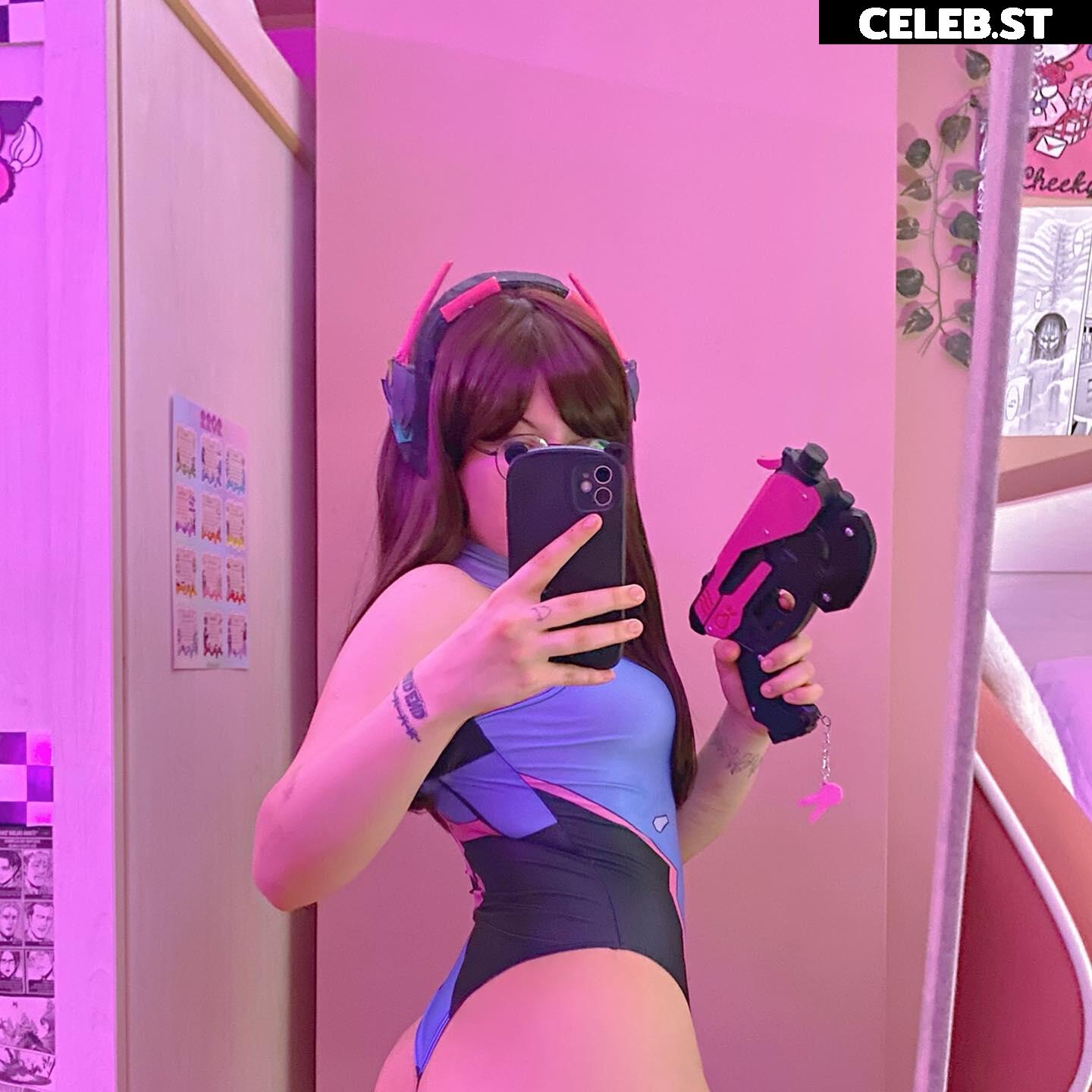 Sudemwah / Sude Akar / sudemwah0 / sudwnpai Image 11930947