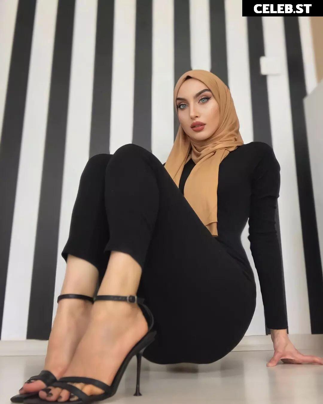 sariikubraa / heliosari Image 11930501