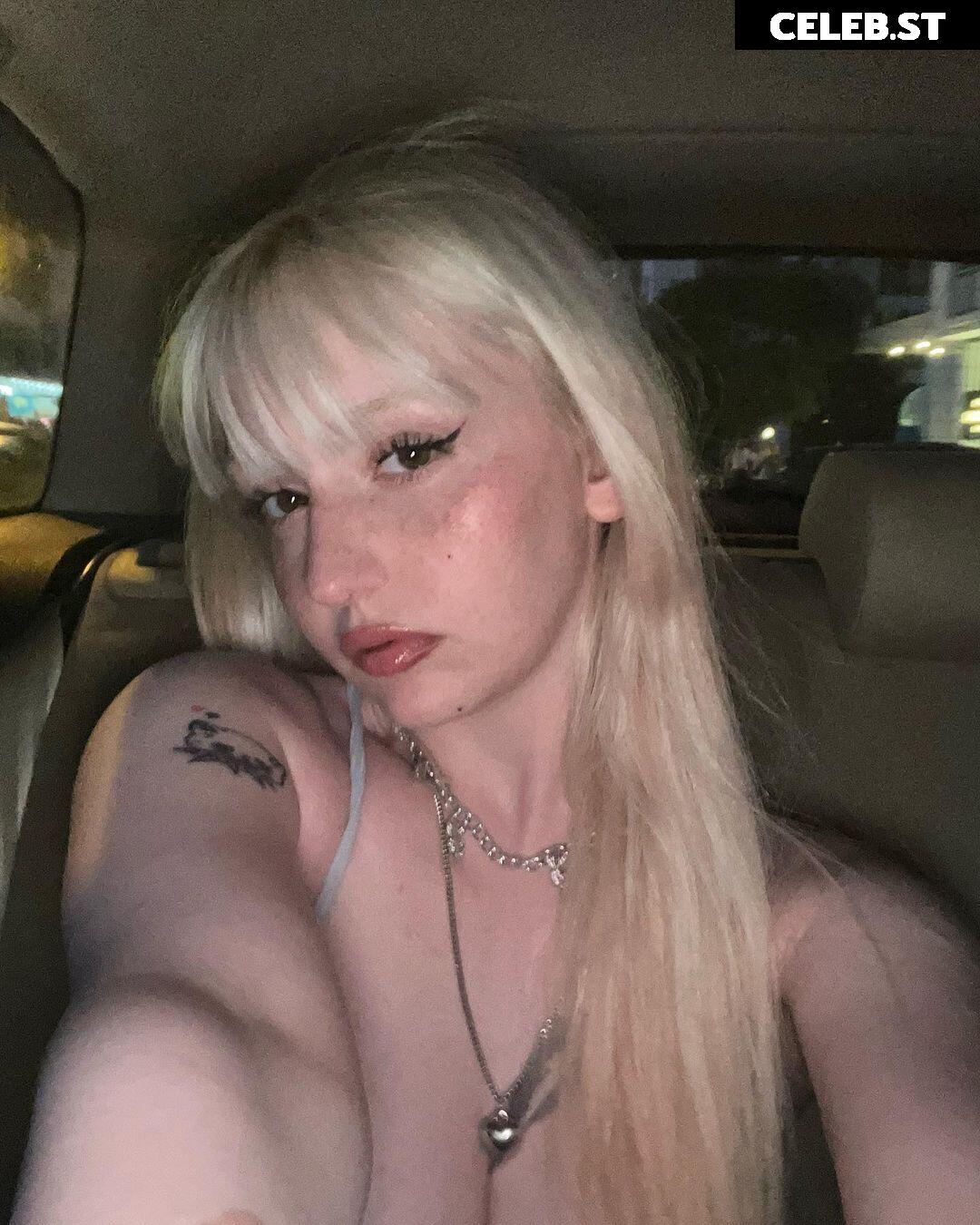 ilayserah / Ilay Serah Image 11932322