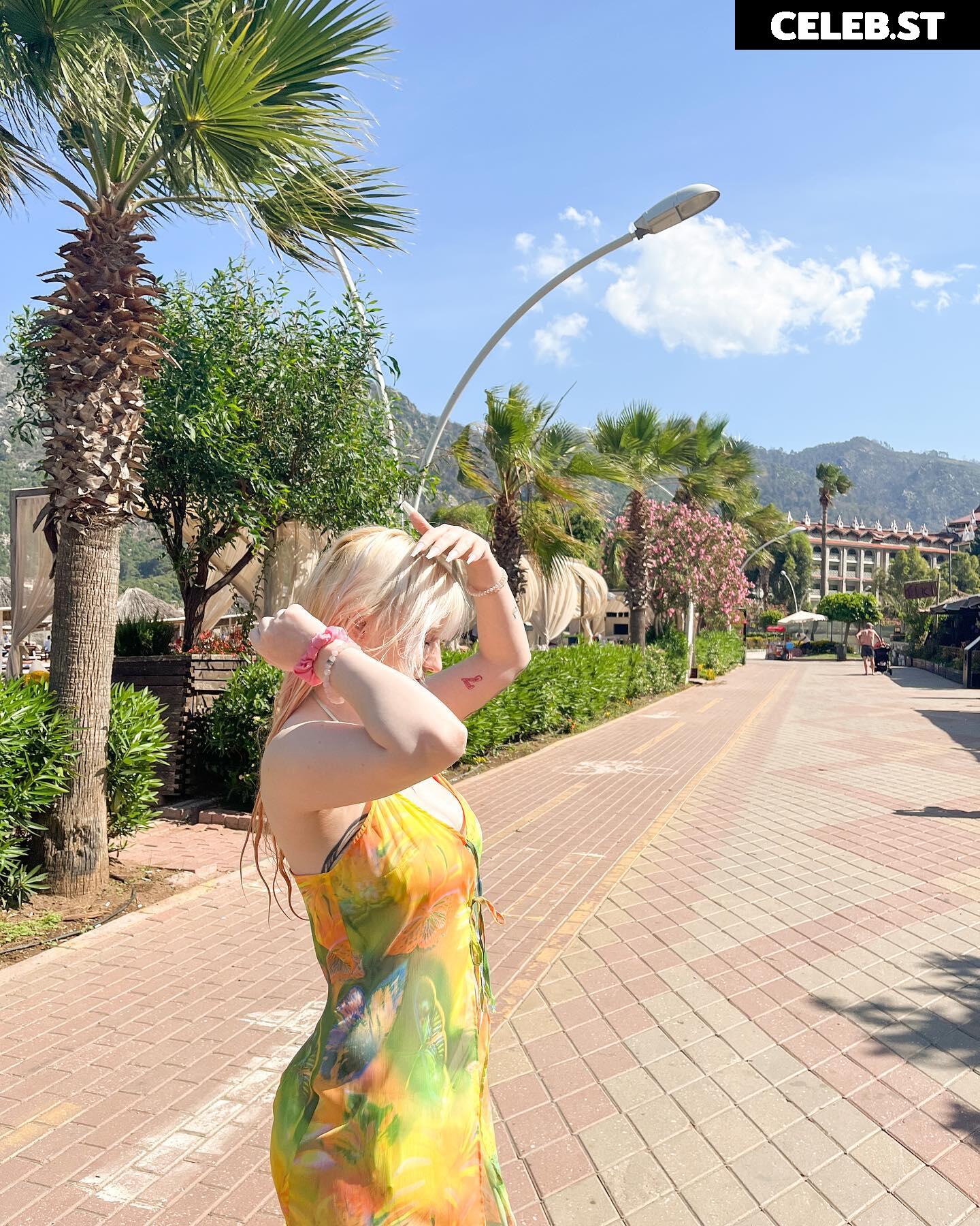 ilayserah / Ilay Serah Image 11932360