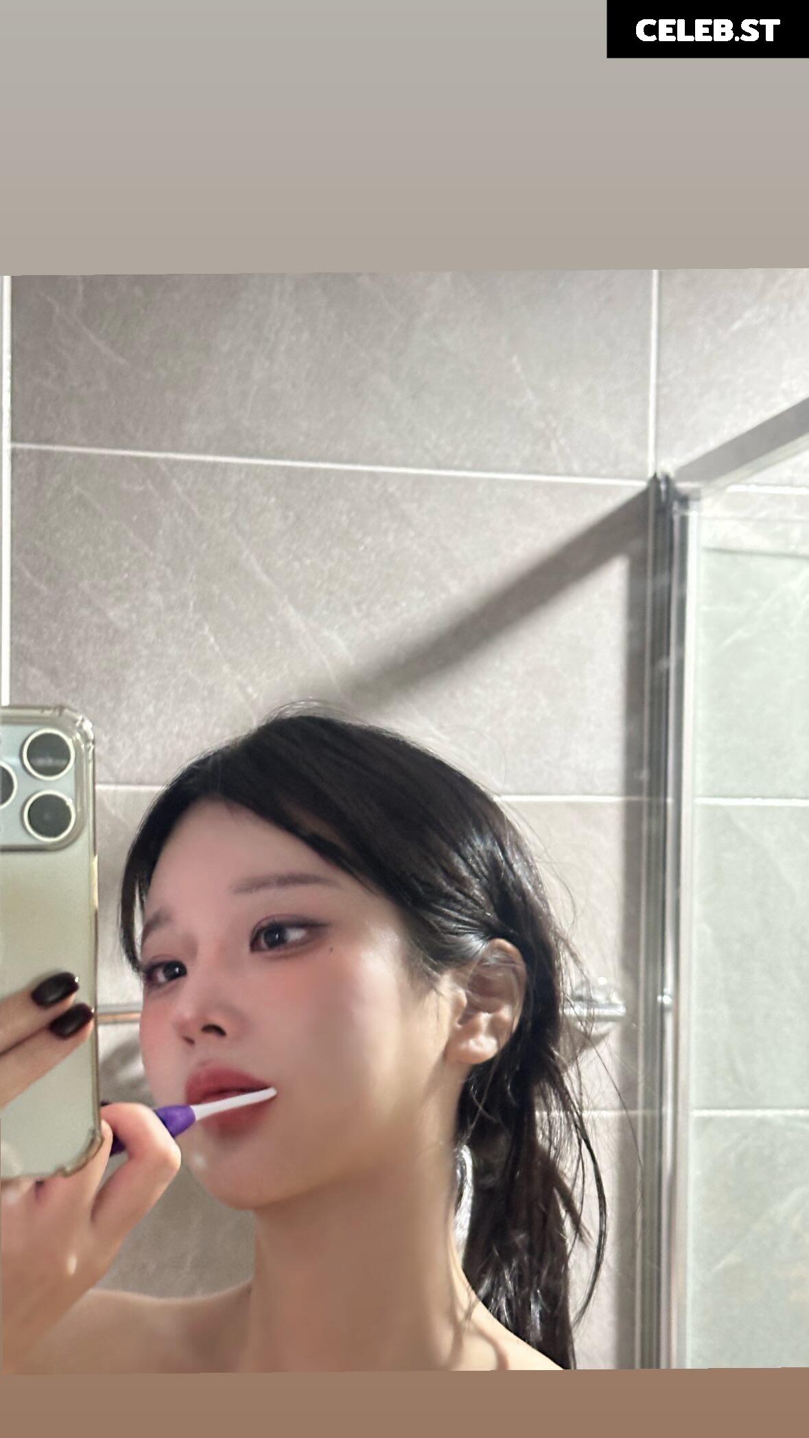 xouuuus / YUYU 유유 Image 11939806