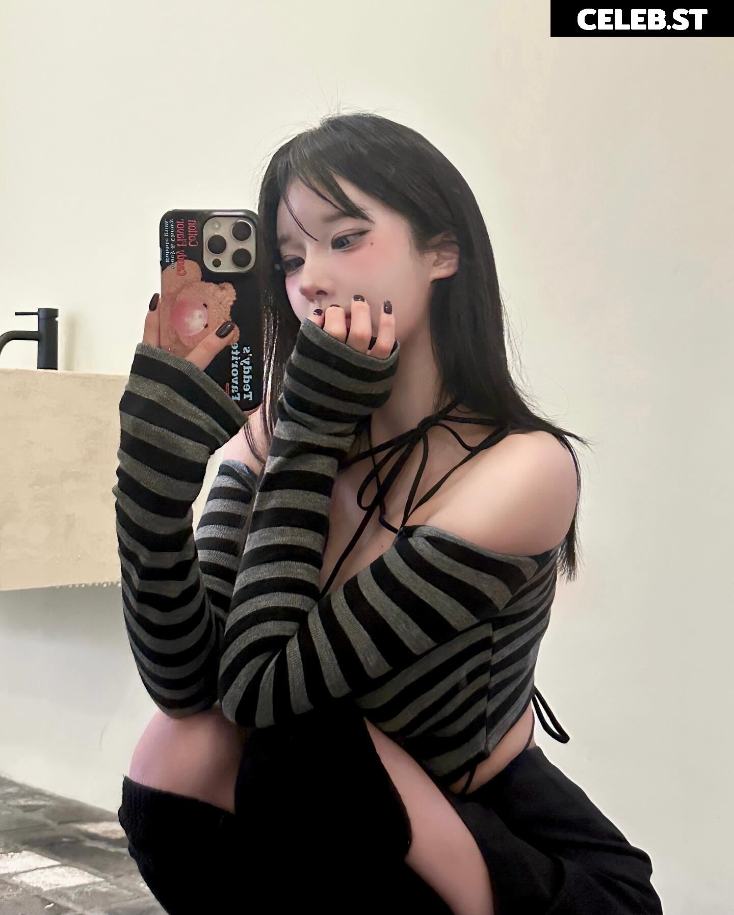 xouuuus / YUYU 유유 Image 11939706