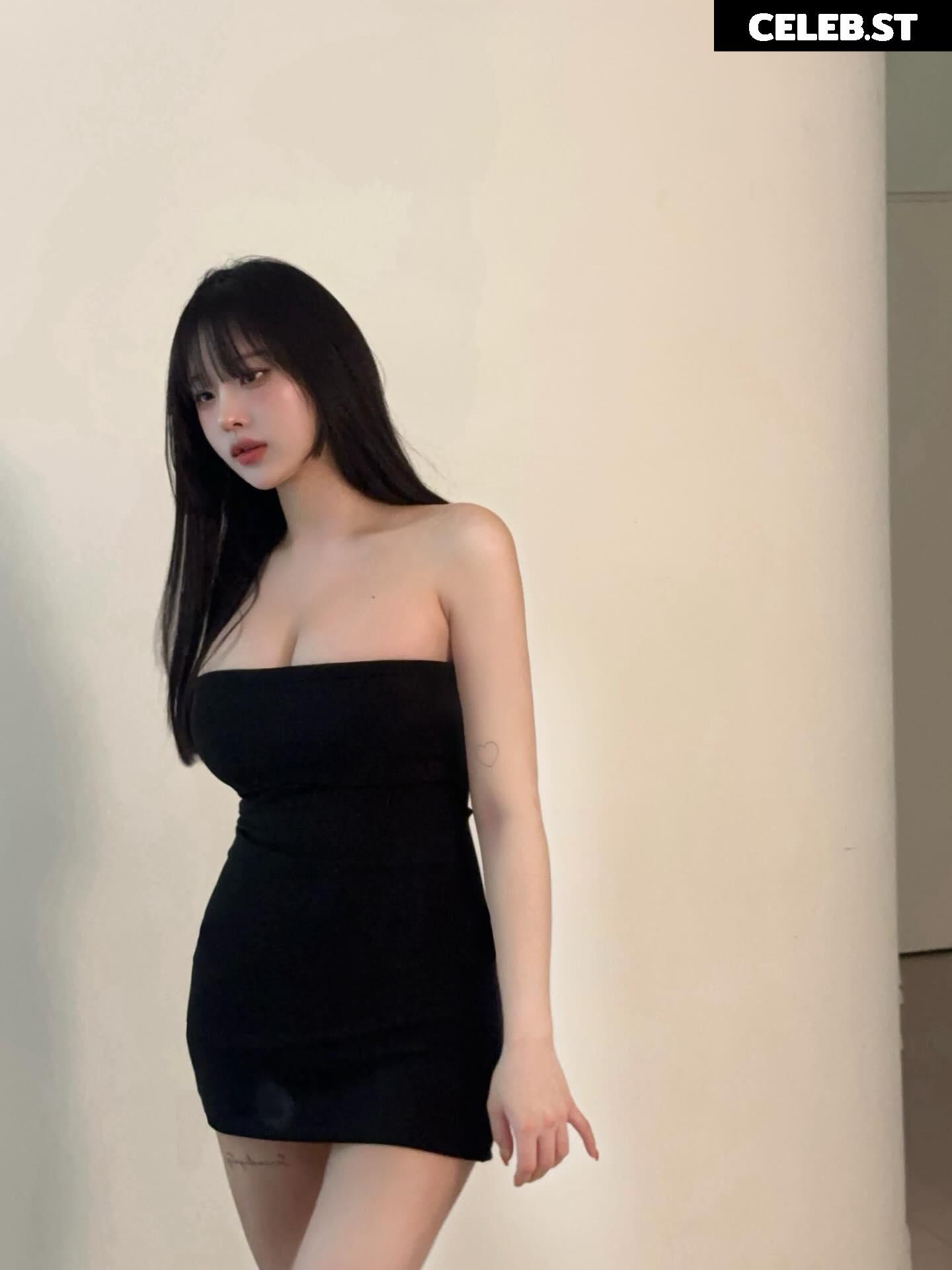 xouuuus / YUYU 유유 Image 11939763