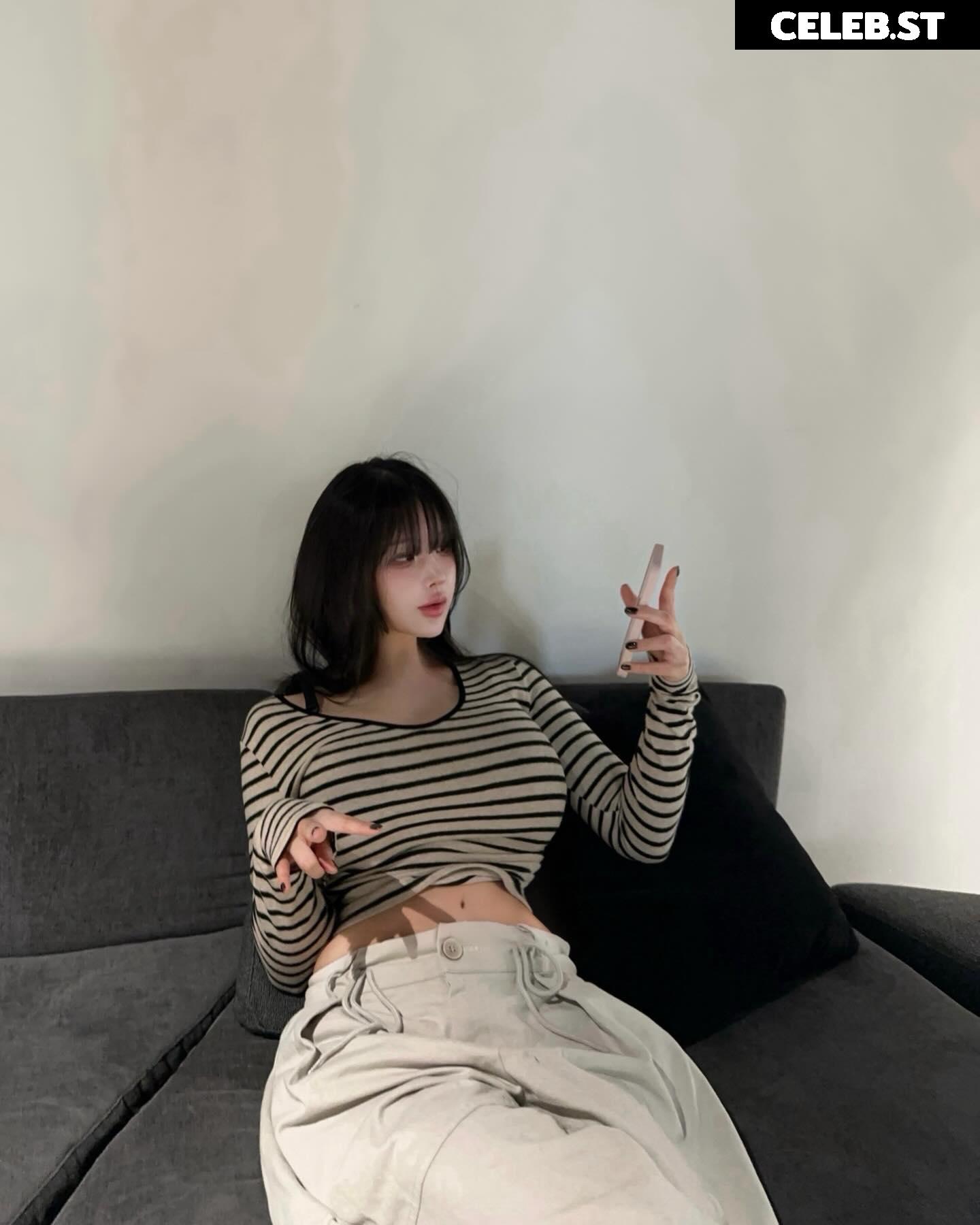 xouuuus / YUYU 유유 Image 11939765