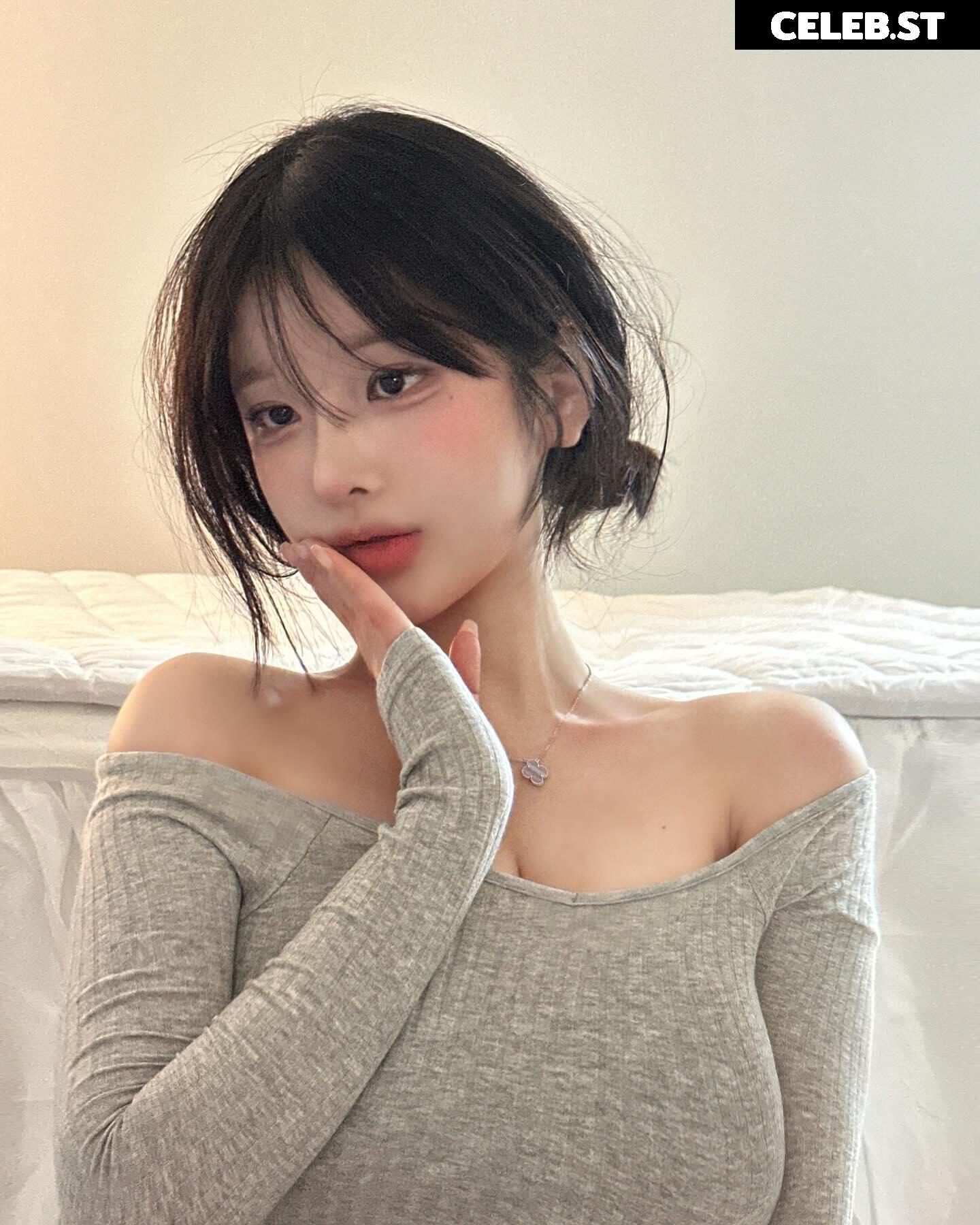 xouuuus / YUYU 유유 Image 11939743