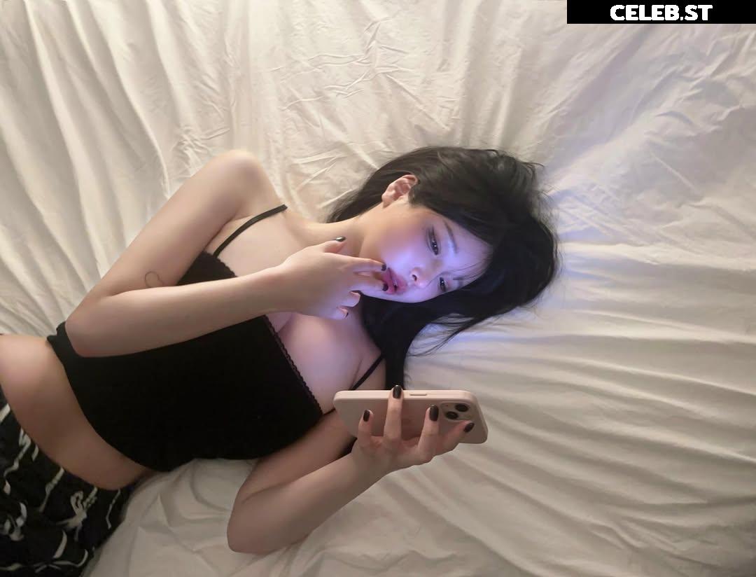 xouuuus / YUYU 유유 Image 11939770