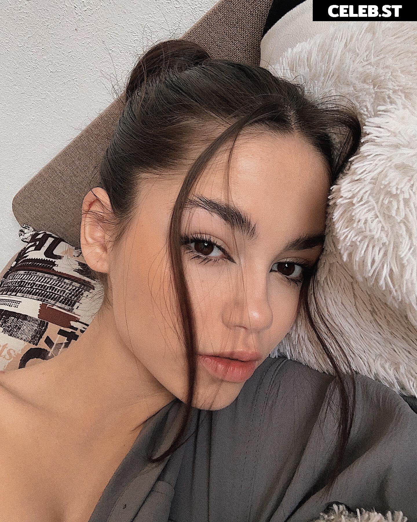 Sofia Chernasova / chernasova.sofia / soniachrn / Чернасова Софія Image 11939023