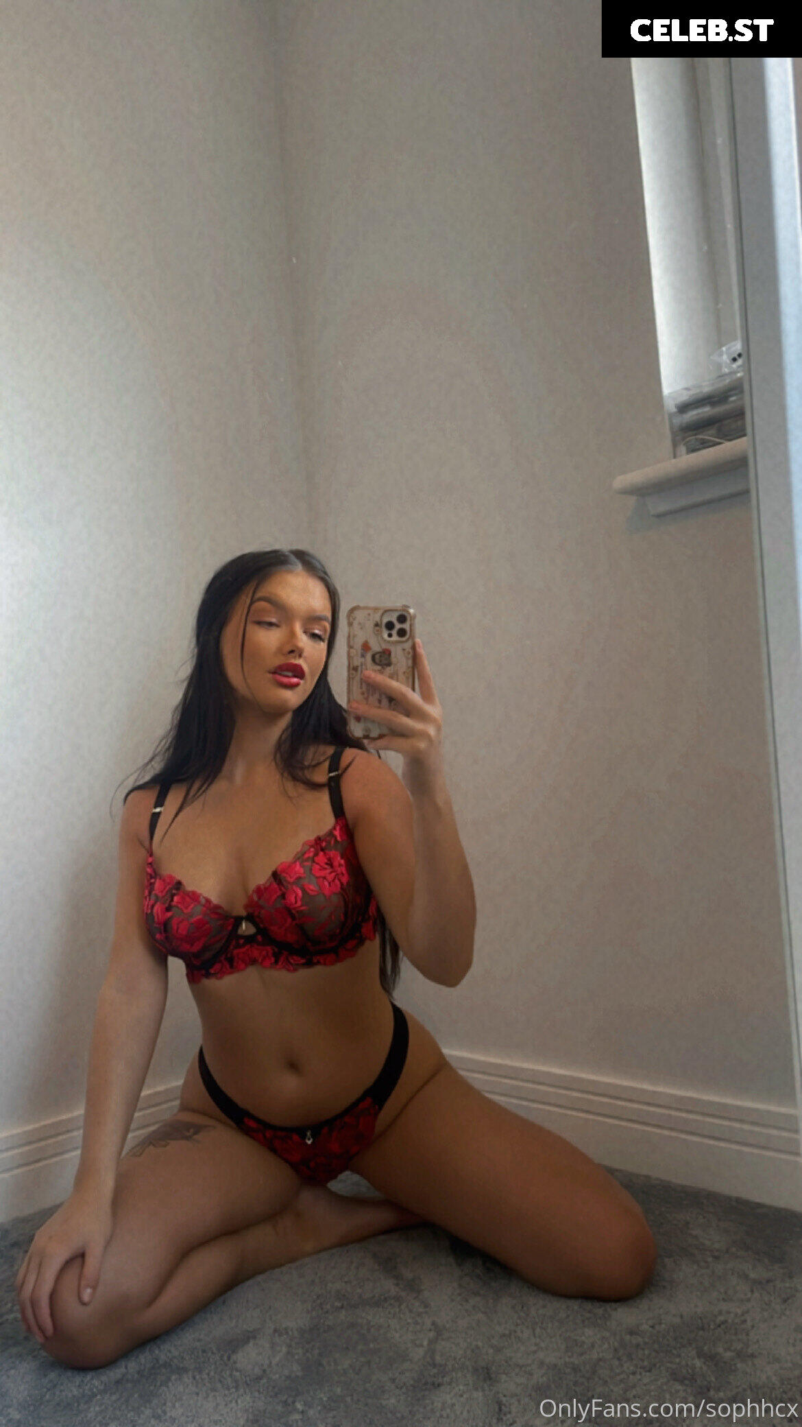 Sophie Crawley / sophhcx Image 11908460