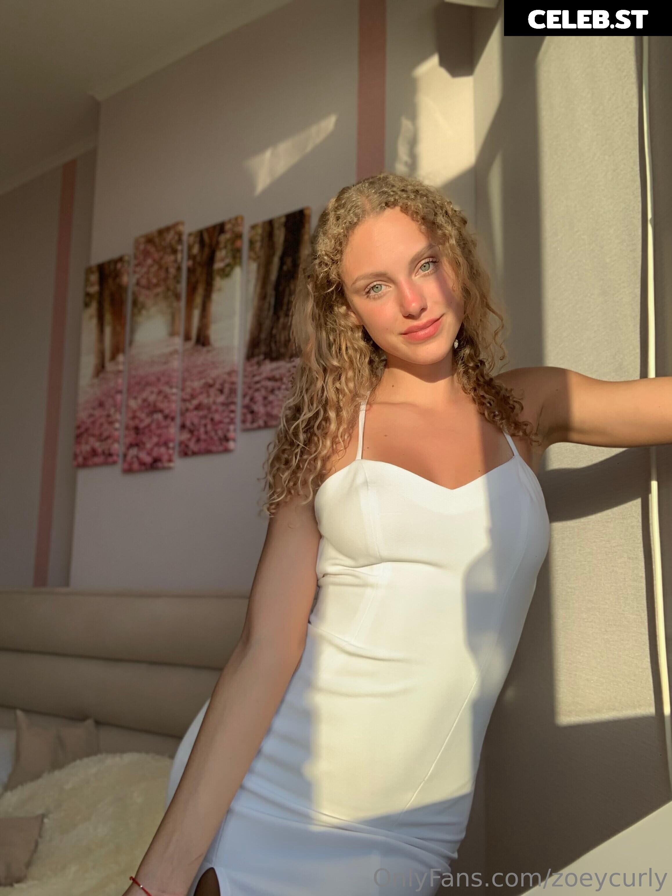 Zoey Curly / zoeycurly Image 11908232