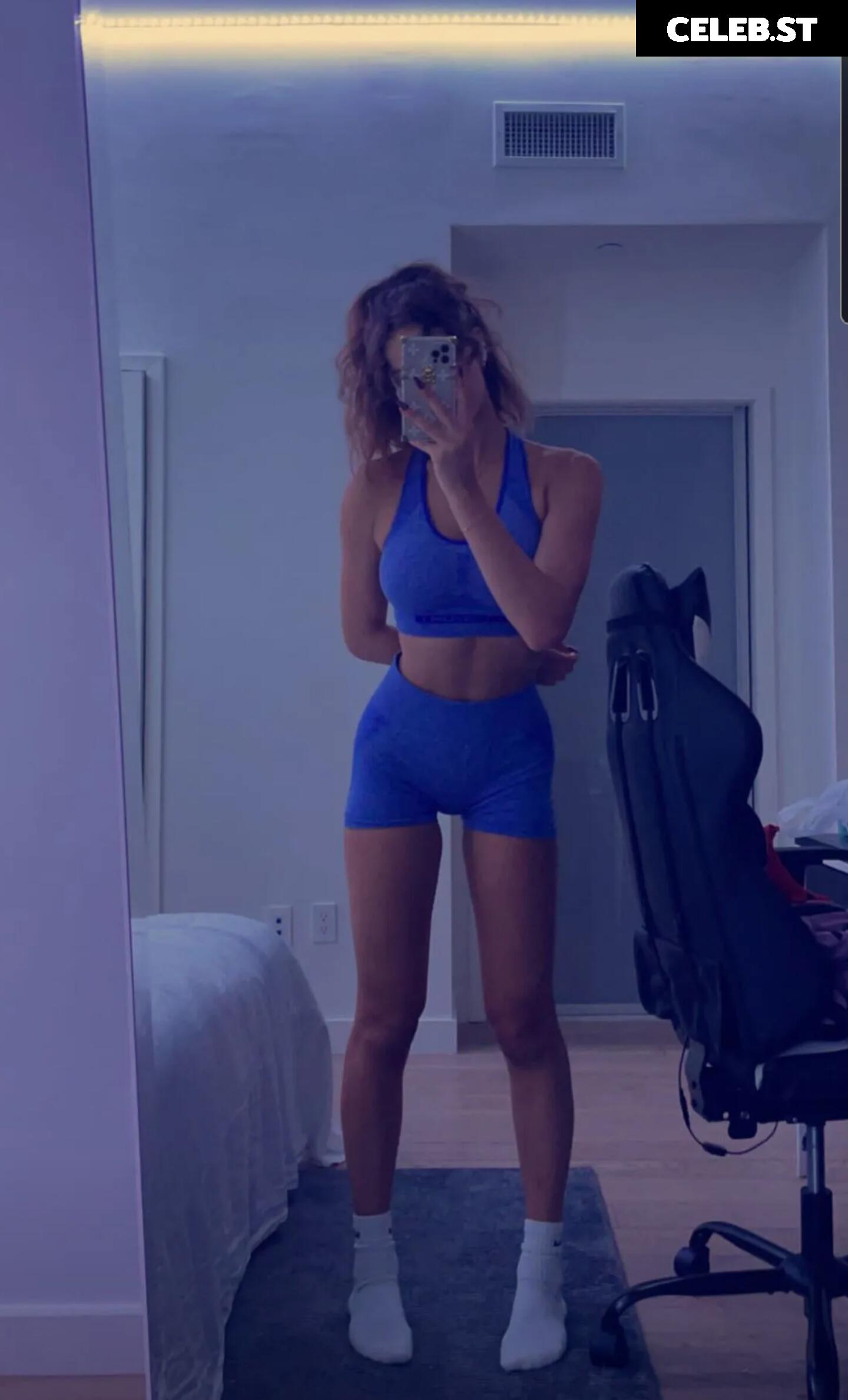 Claire Northfield / umitsclaire Image 11905694