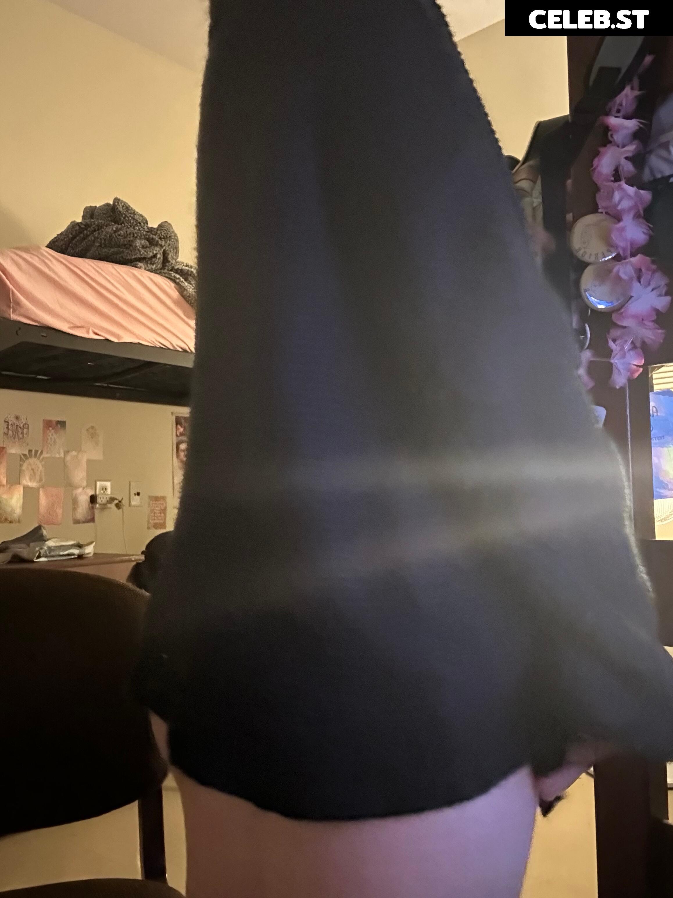 Thqtty/Thqttie/Thqcc Image 11901746