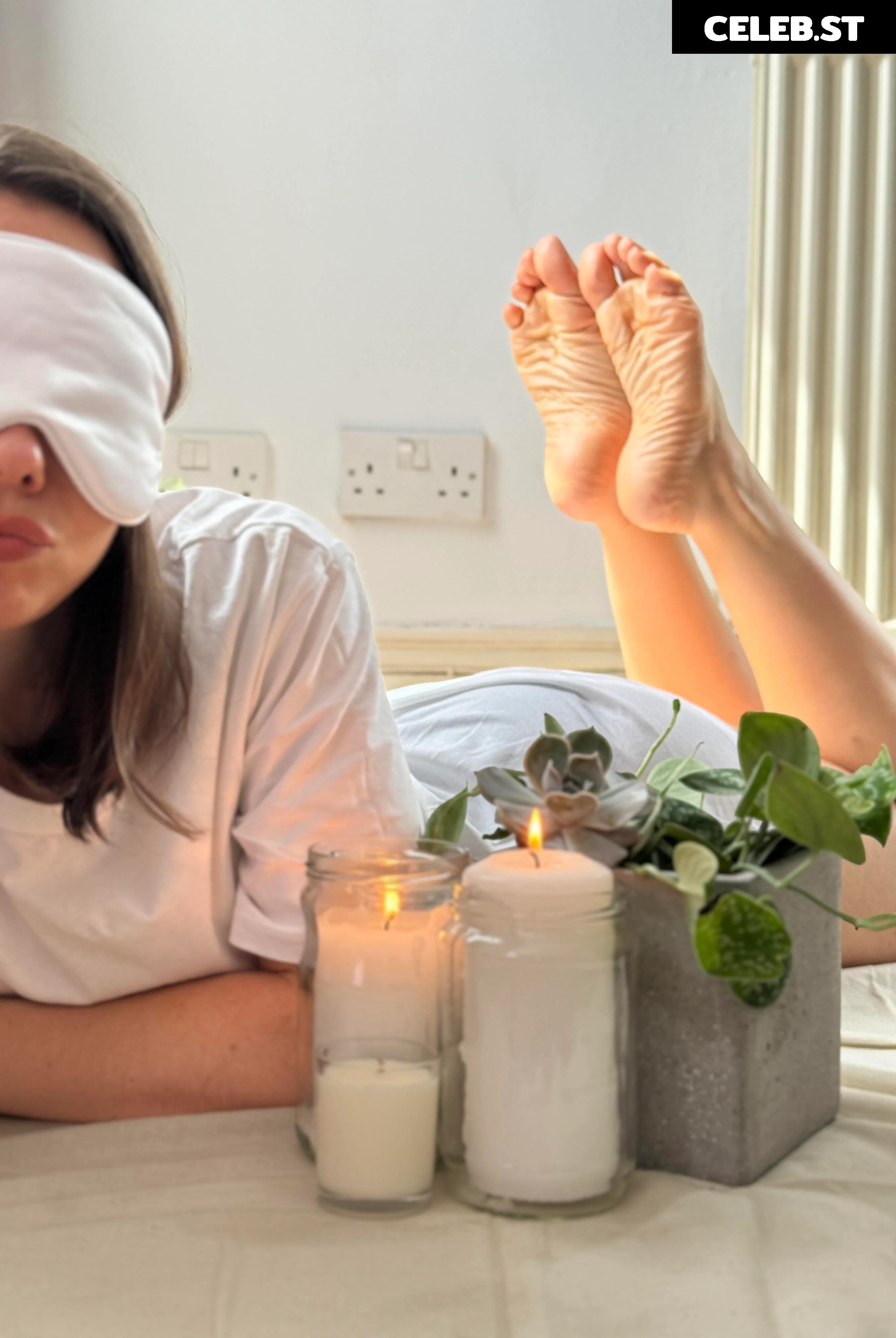 @joyfullfeet / sabine.appleby Image 11903784