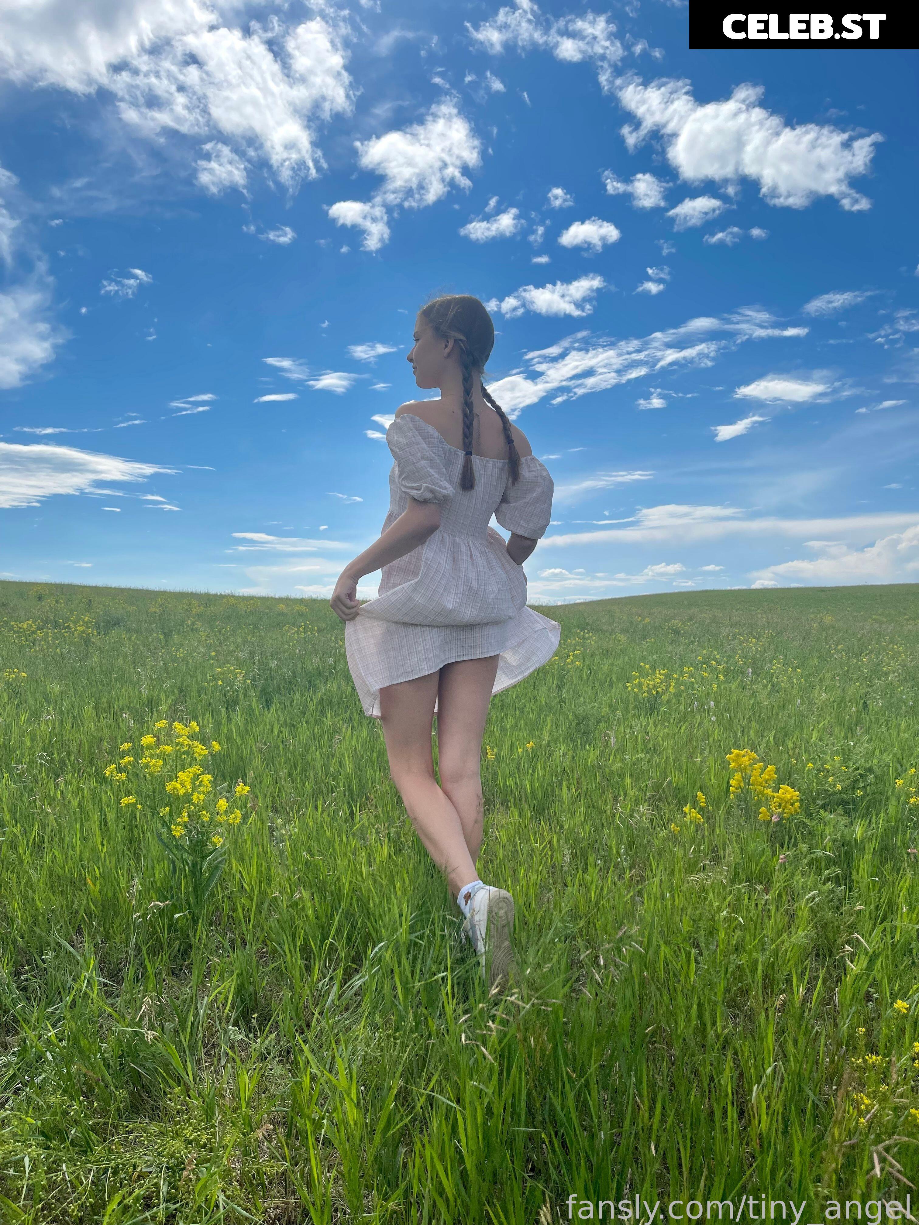 Tinyangelx | Me_Emily | tiny_angel | _rileyreid_ Image 11995518