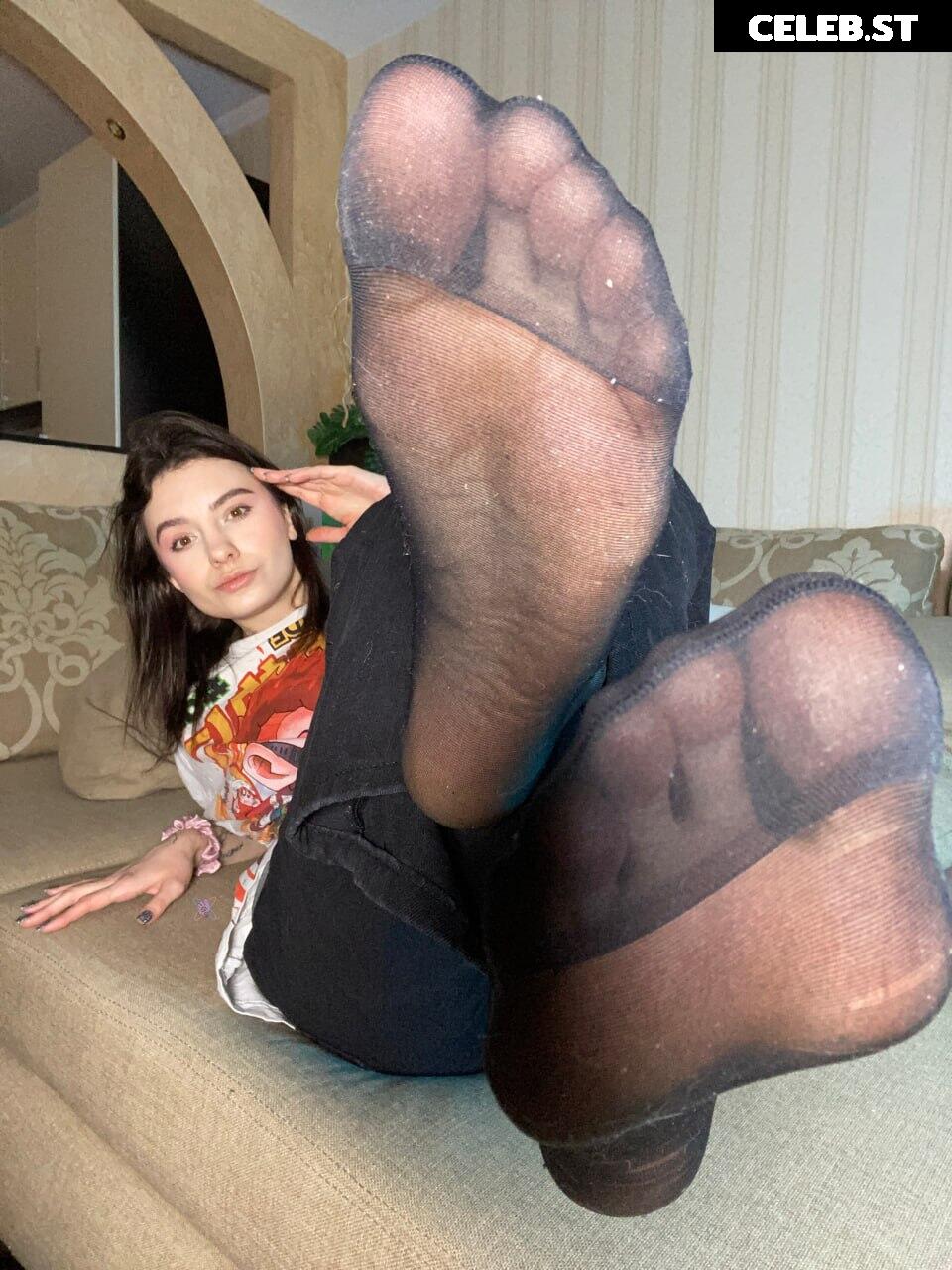 Elis222/elisfeet222 Image 11995082