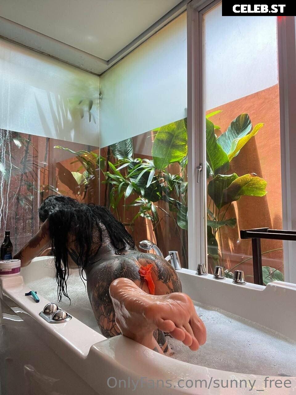 Ksusha/Krasivchik/SunnyQ Image 11990808