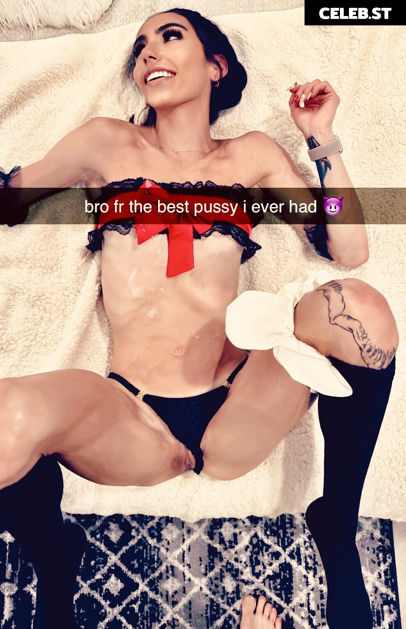 ItsAnnaRain aka FitCoupleXo aka ItsCaylaWatsun Image 11993018