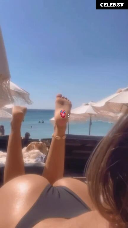 Kardelen Toprak Image 11984824