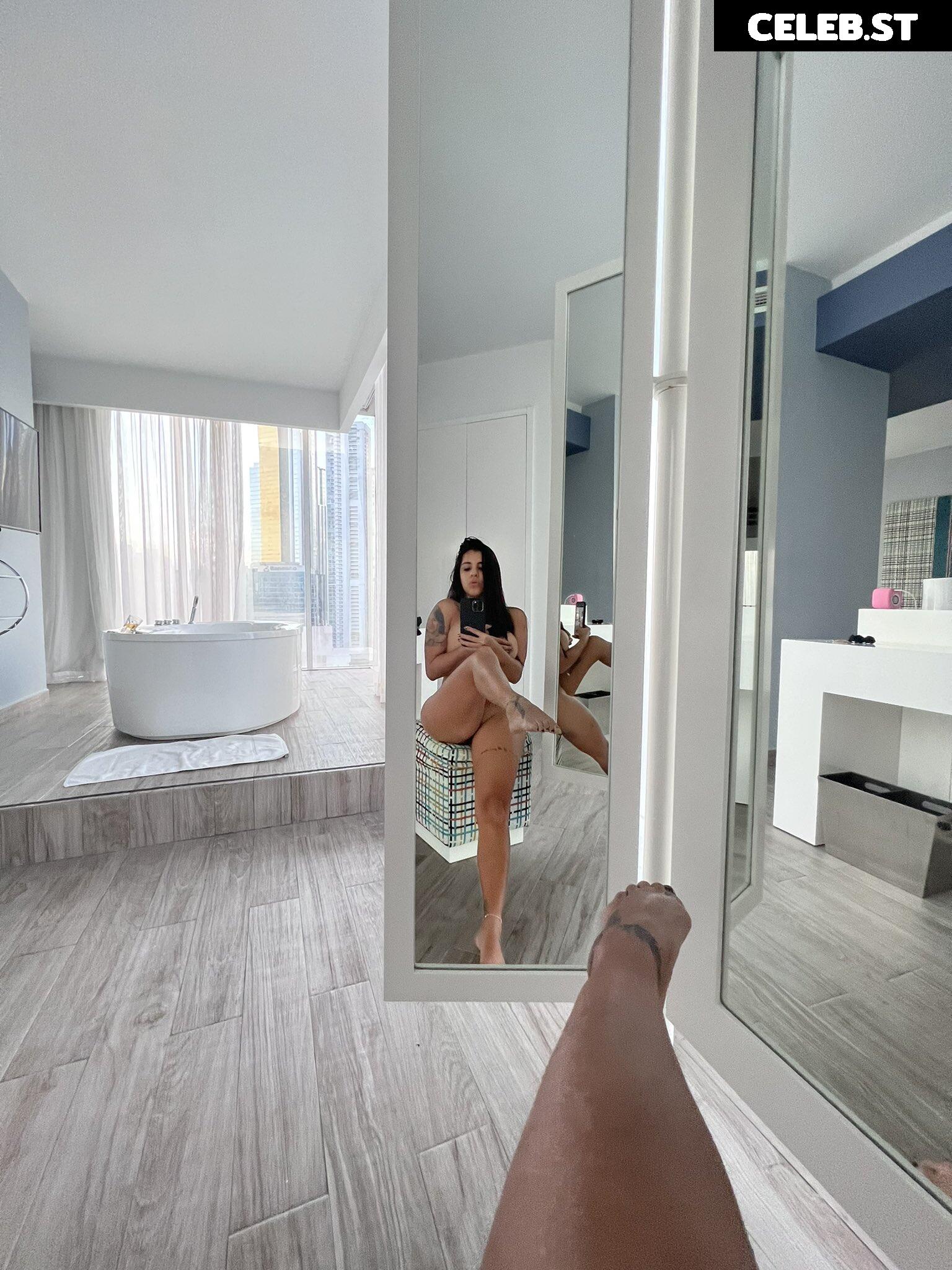 kpmu011/ Kathiie Pauline / Katherine Pualine Medrano Image 11987093