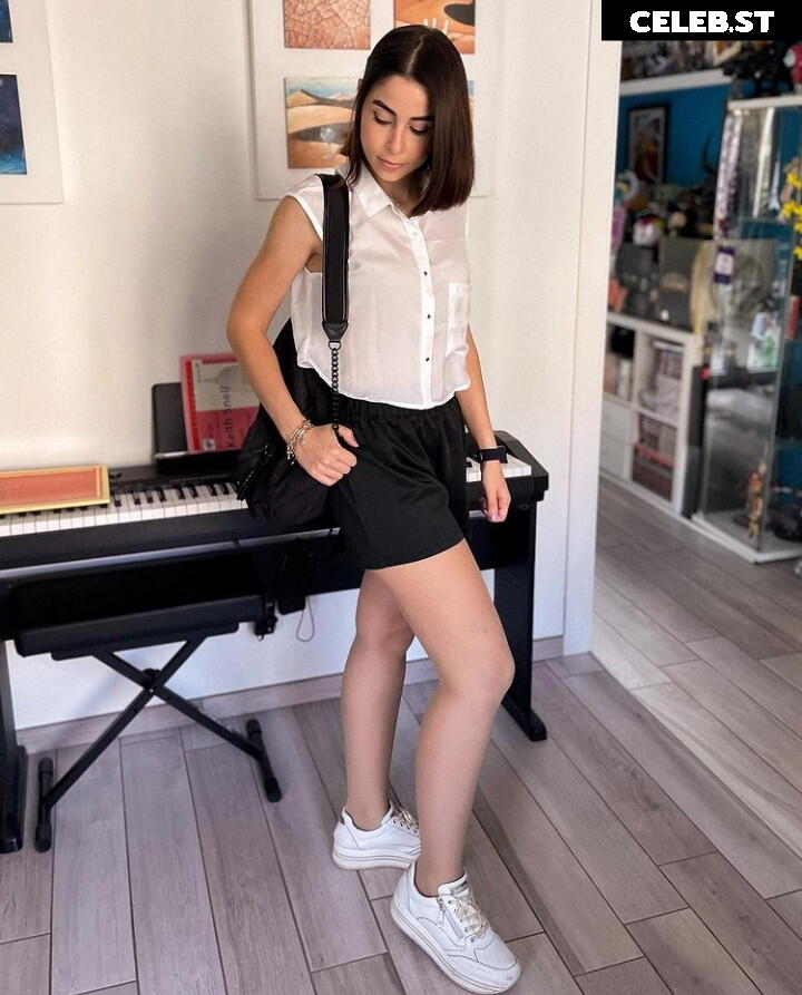 Kurolily (Italian Streamer) Image 11981472
