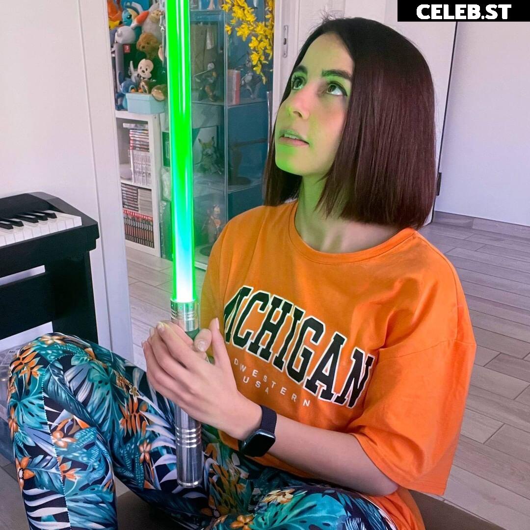 Kurolily (Italian Streamer) Image 11981470