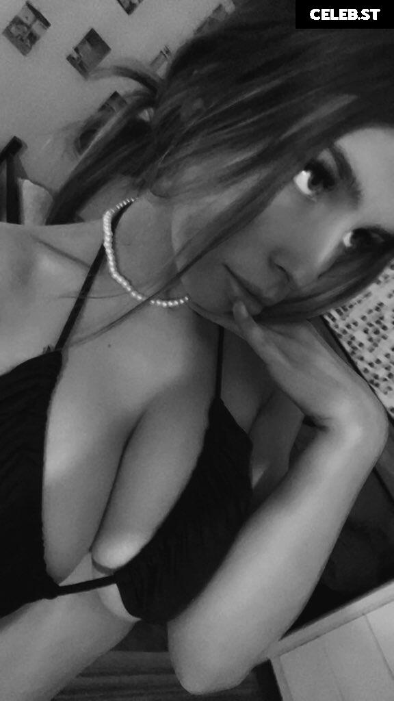 Hailey Phillips / haileychechik / haileyphilllips / maybeehailey / Image 11981145