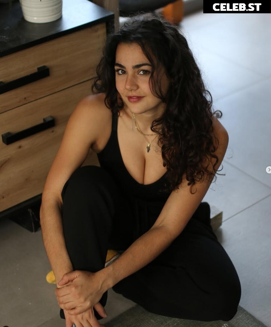 Helena Dahr / Helena Daher Image 11980448