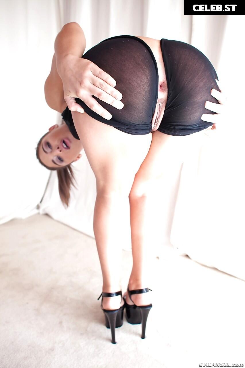 Abella Danger Image 1198345