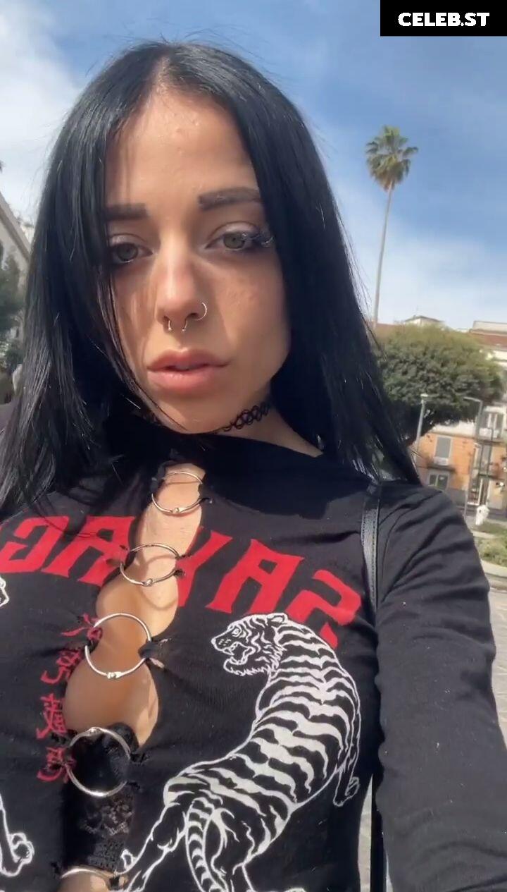 ImViolet - Ladyviolet - Concetta Viola Image 11982136