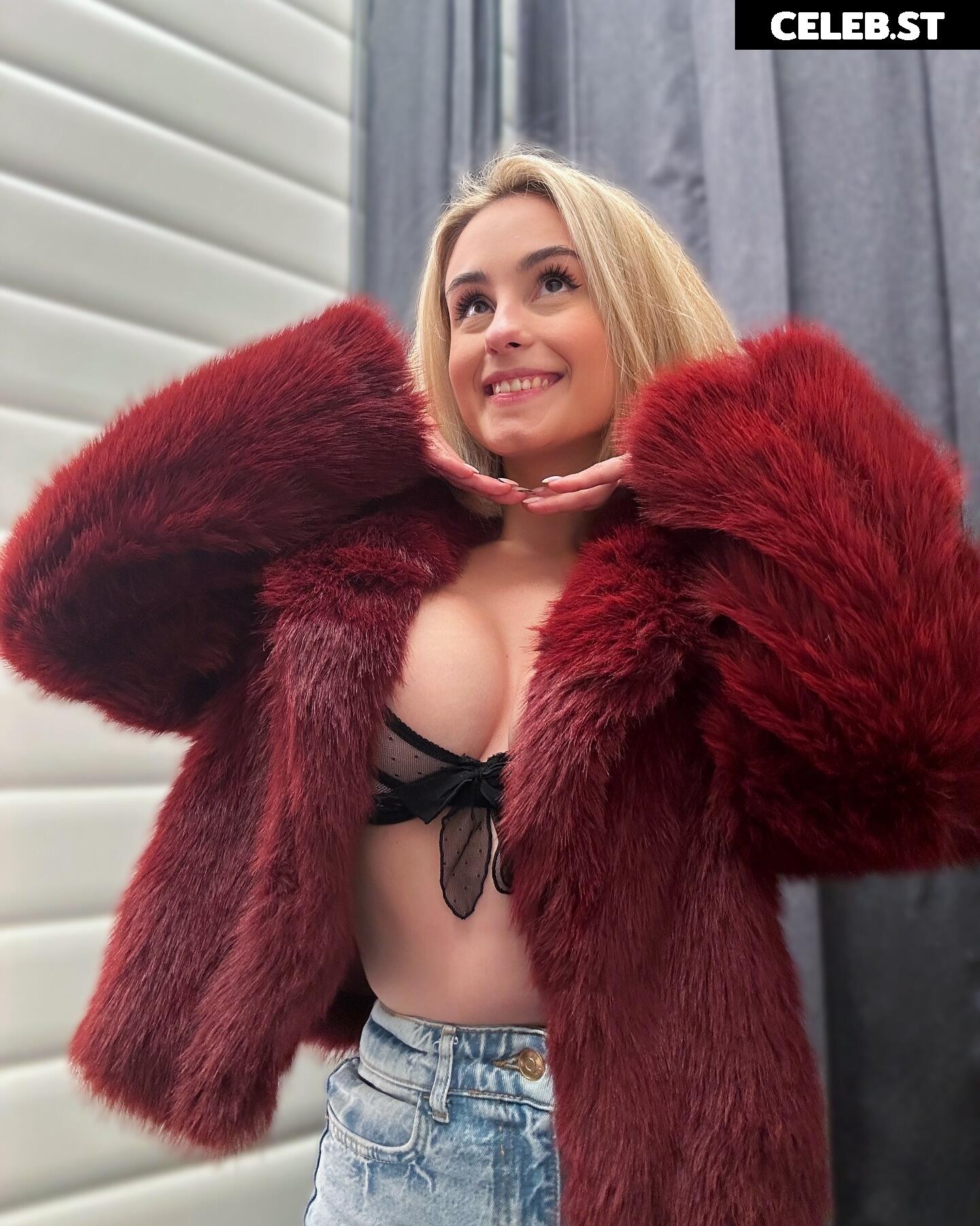 only.lika / Onlylika / likanextlevel / likaland_ Image 11868189