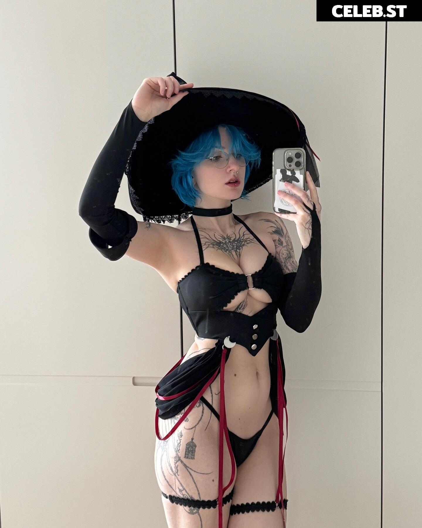 Lyra Crow (lyracr0w0) Image 11868150