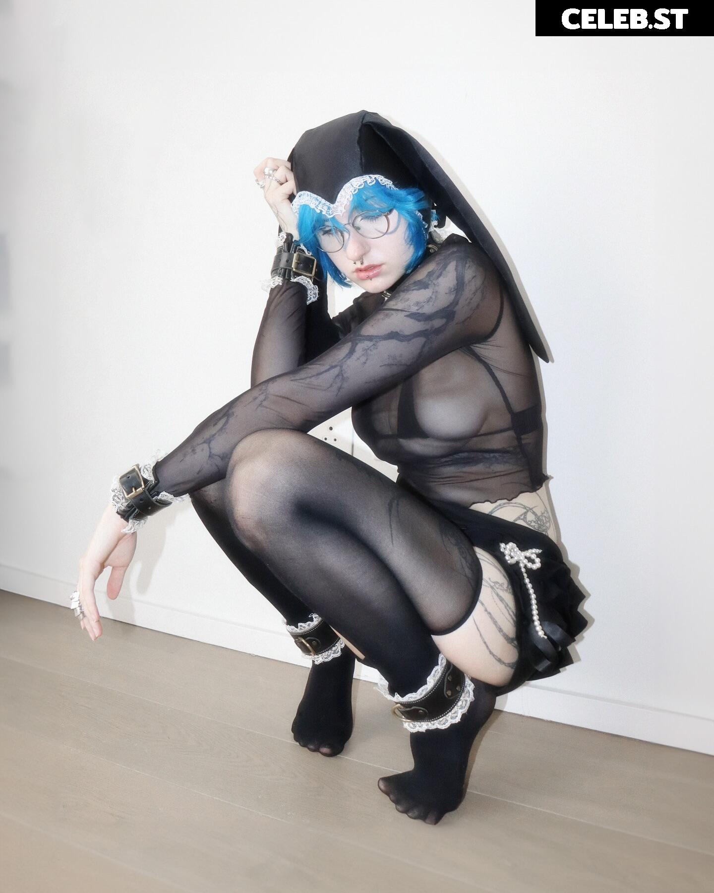 Lyra Crow (lyracr0w0) Image 11868155
