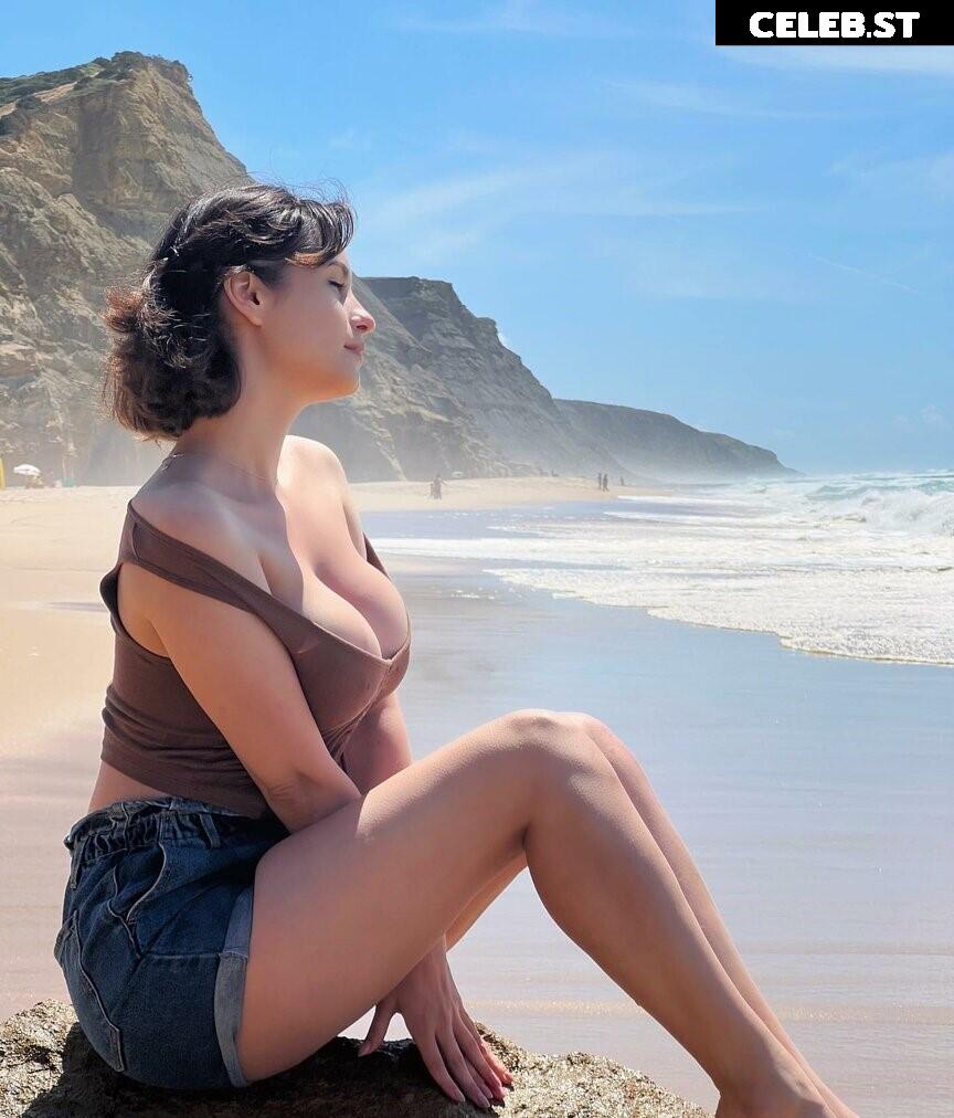 only.lika / Onlylika / likanextlevel / likaland_ Image 11868240