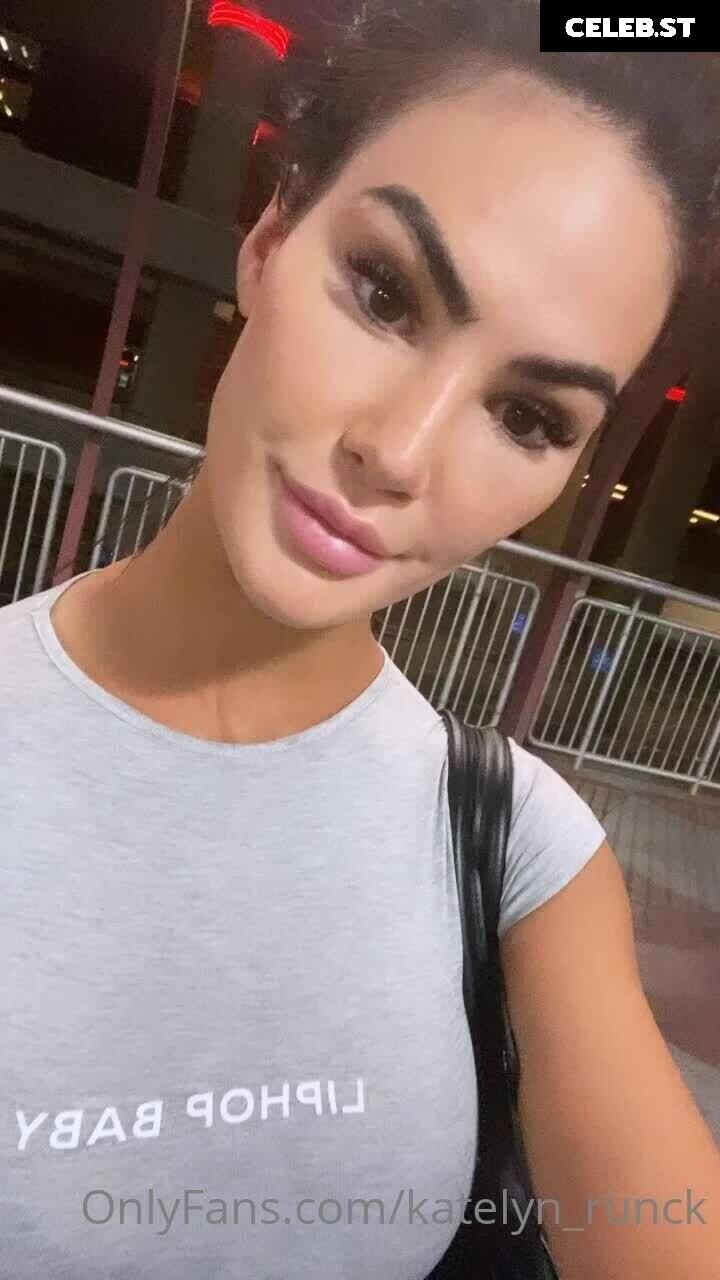 Katelyn Runck Image 11867253