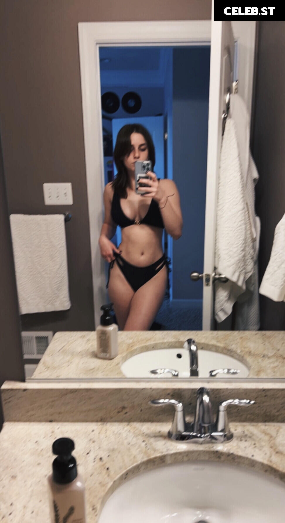 Classiccardad/ Classic Car Dad/ 1982.corvette Image 11866716