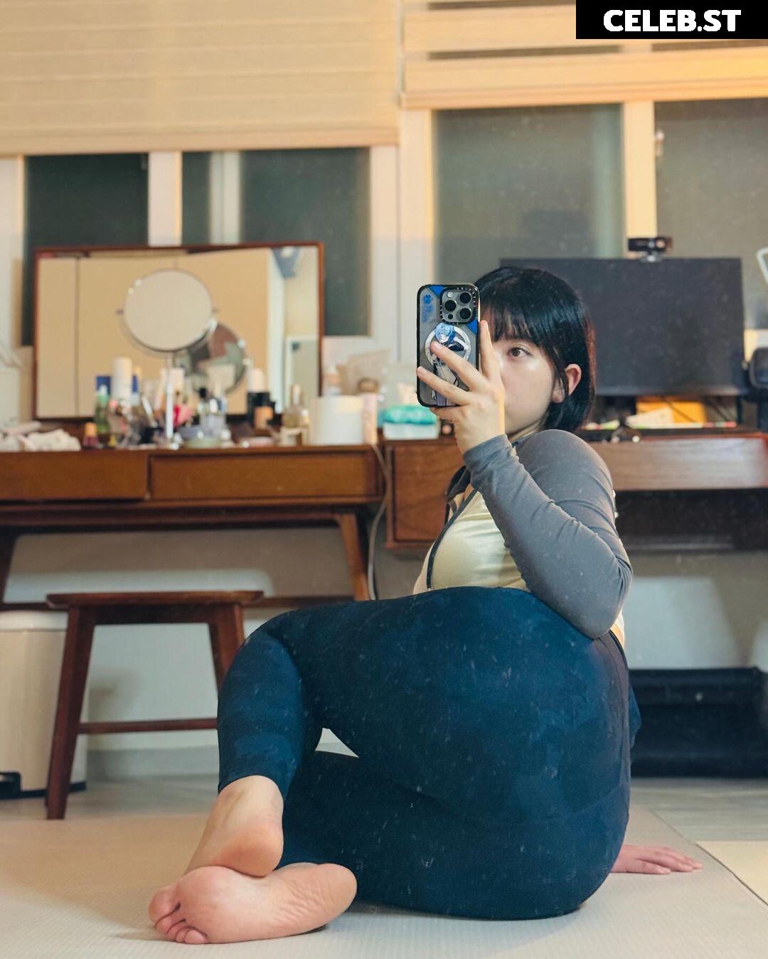 Heeheemoon / moon_nyang_ Image 11869838