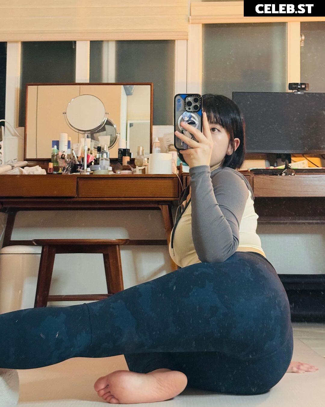 Heeheemoon / moon_nyang_ Image 11869852