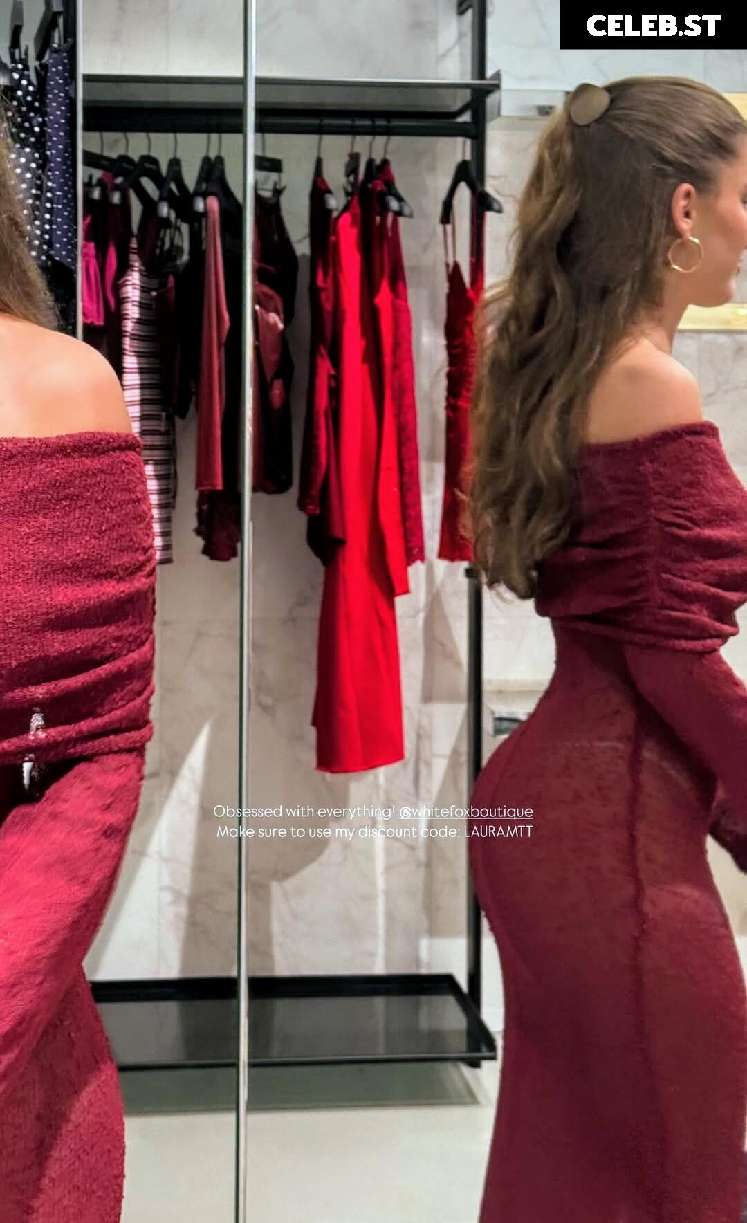 LAURA @lauramjj Image 11869125