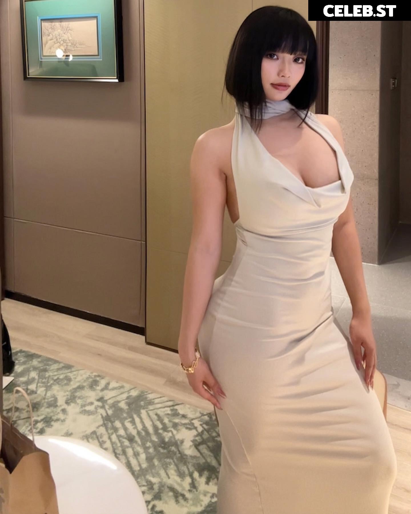 naomiiper Image 11878807