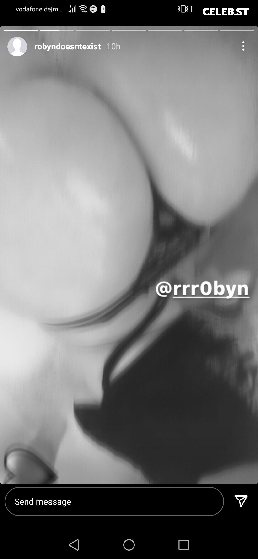 Robyn (rrr0byn / robynsnotreal) Image 11875812