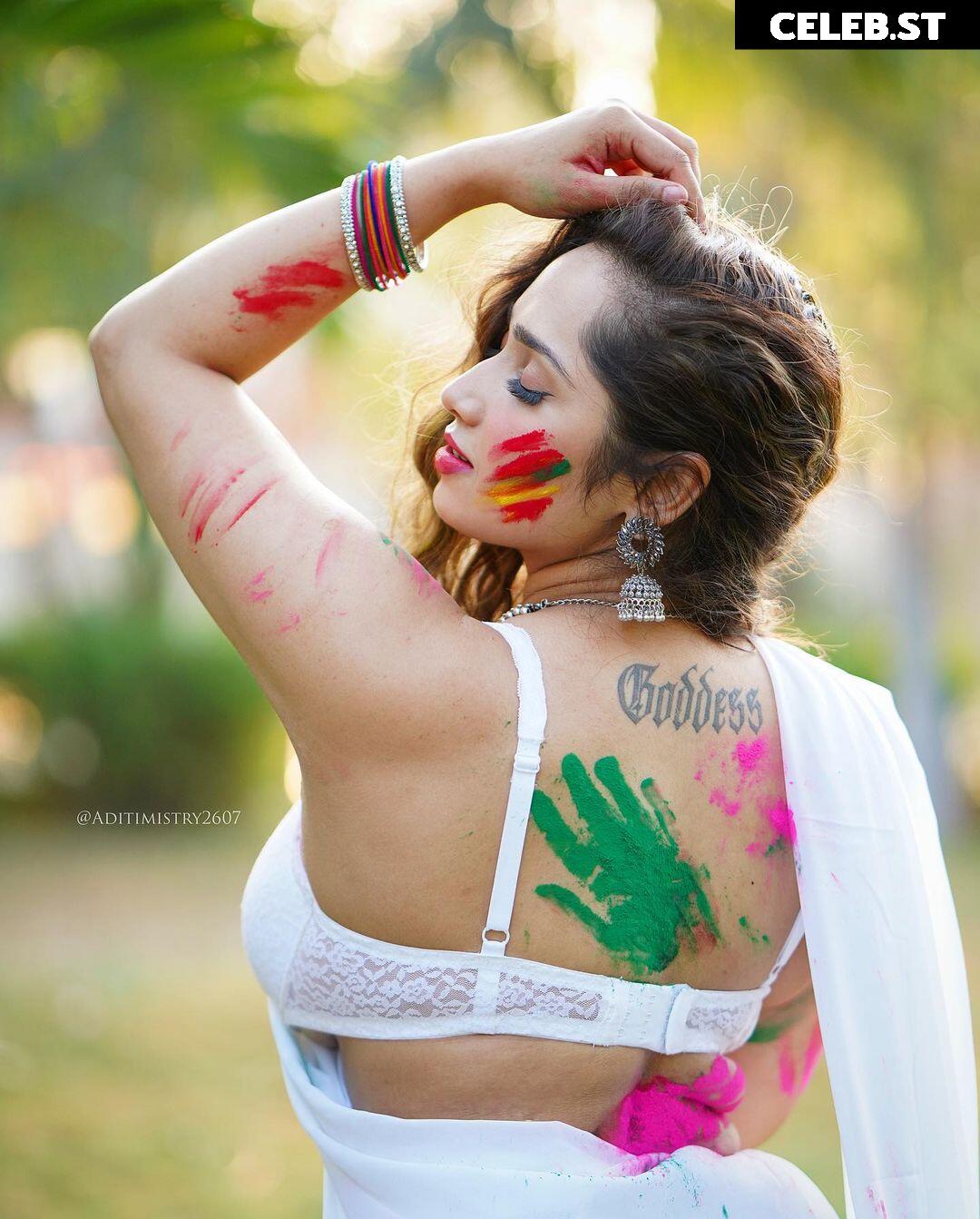 Aditi Mistry Image 11874697