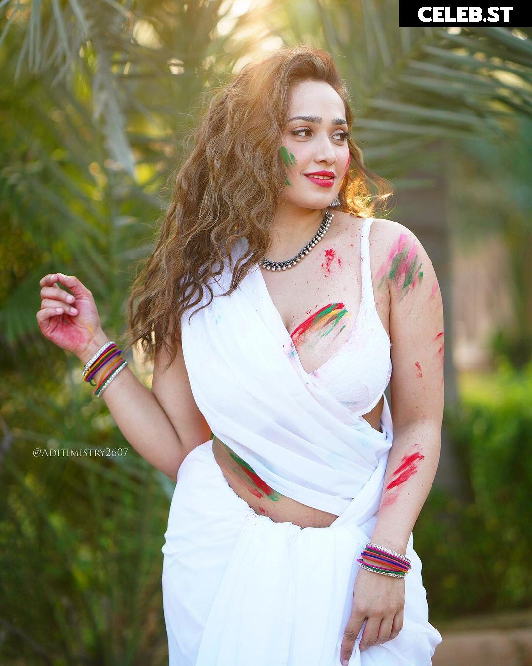 Aditi Mistry Image 11874680