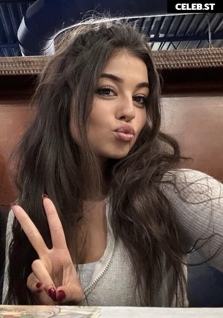 Reneé Monaco (peachmangojuice) Image 11876509