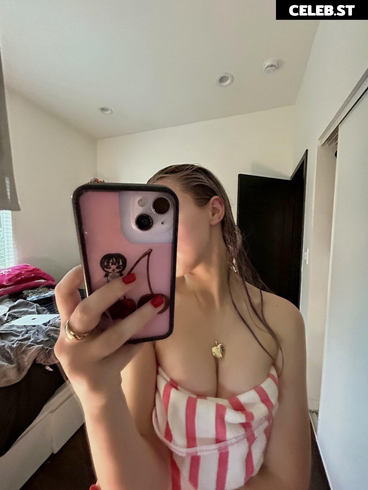 sydneefogg / sydneeerenae / prettyyinpink Image 11876699