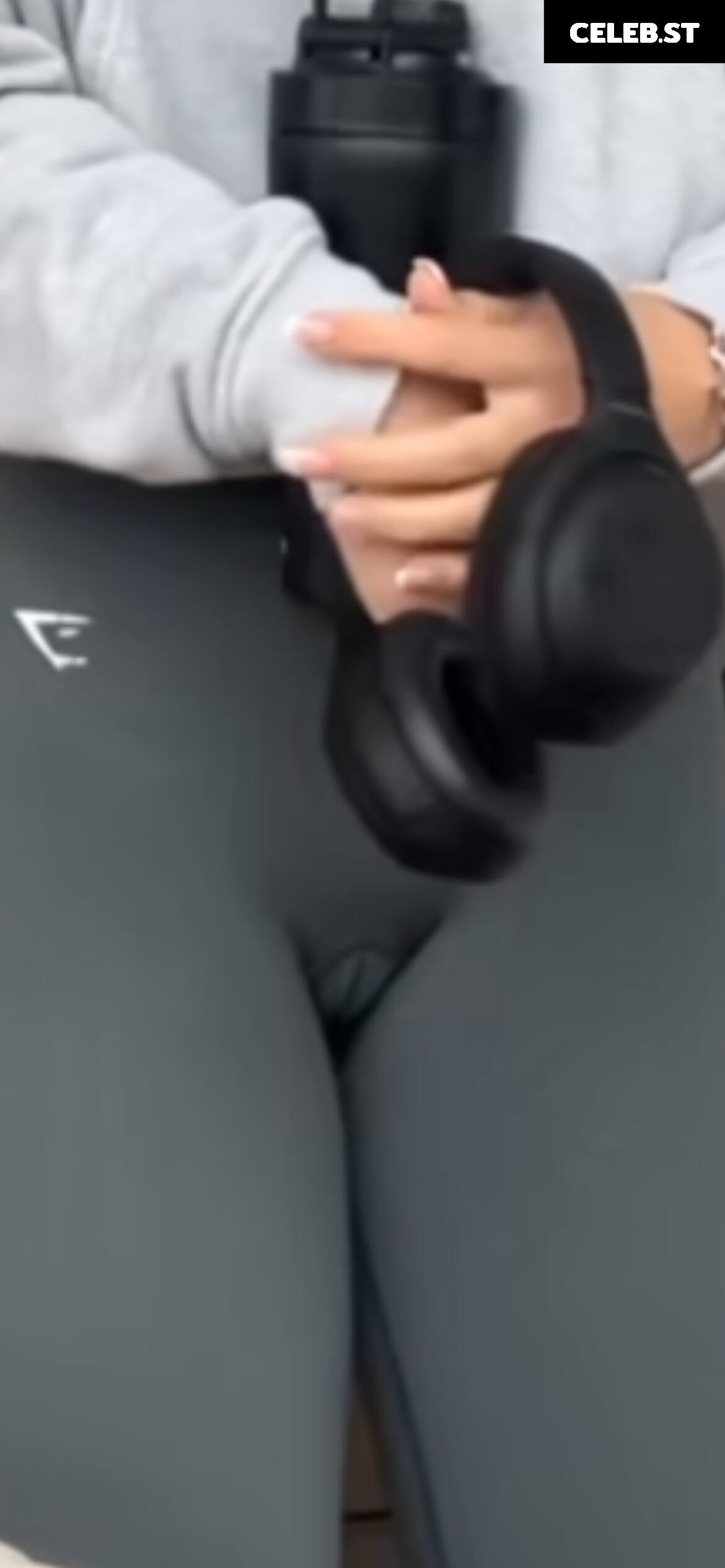 Izzy Flannery Image 11873157