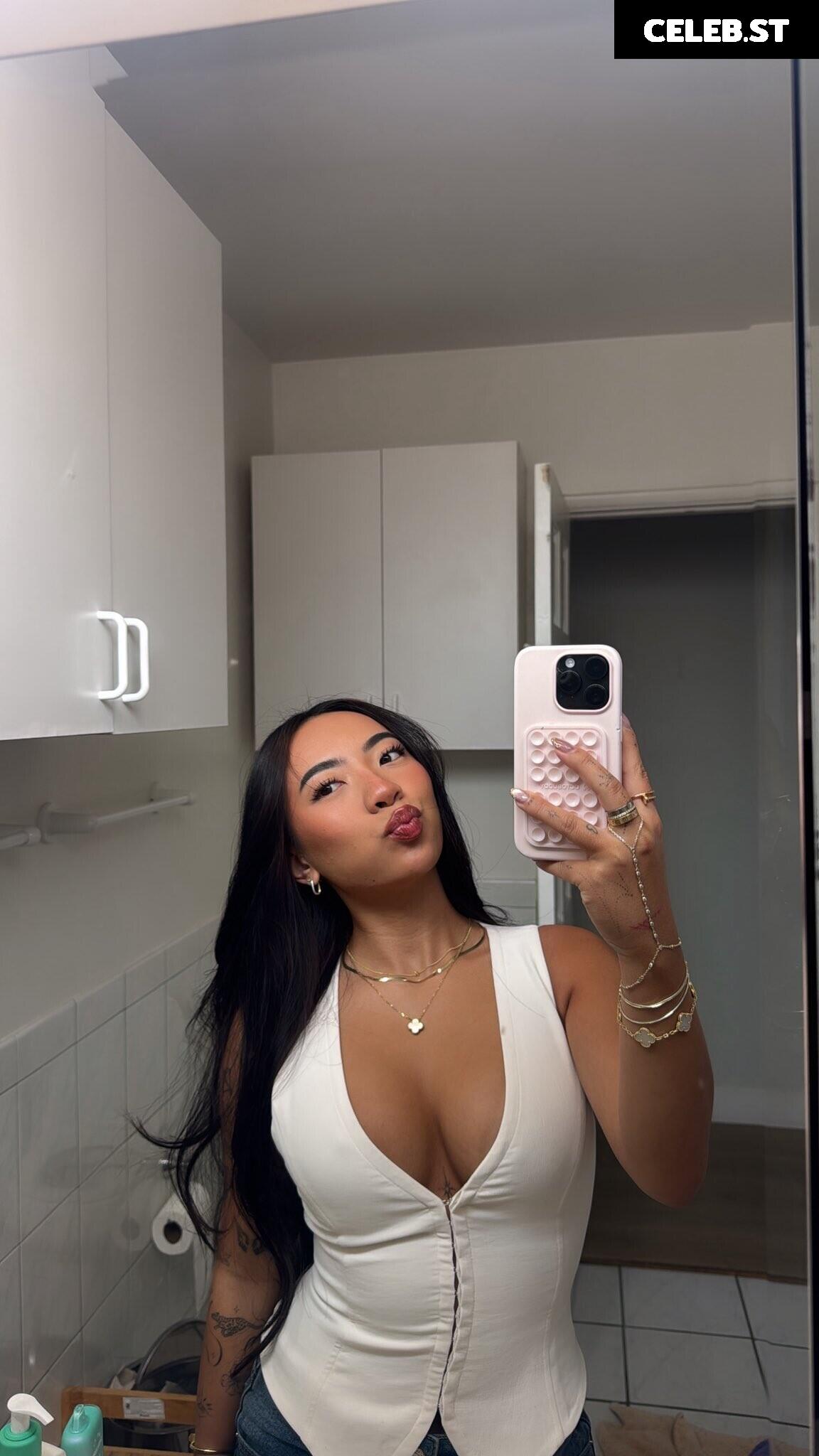 lilkasian / haleyy.nguyen Image 11821427