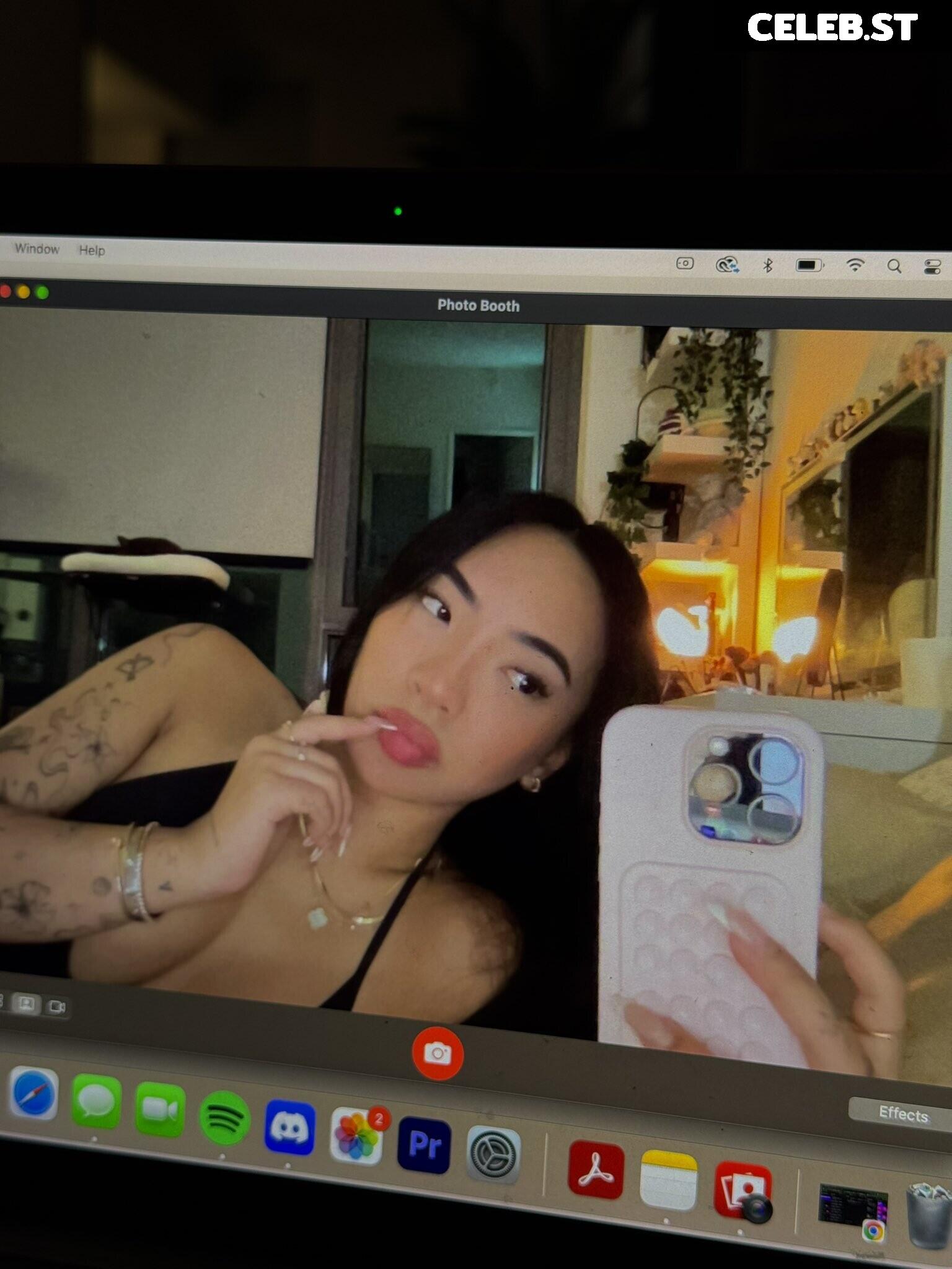 lilkasian / haleyy.nguyen Image 11821432