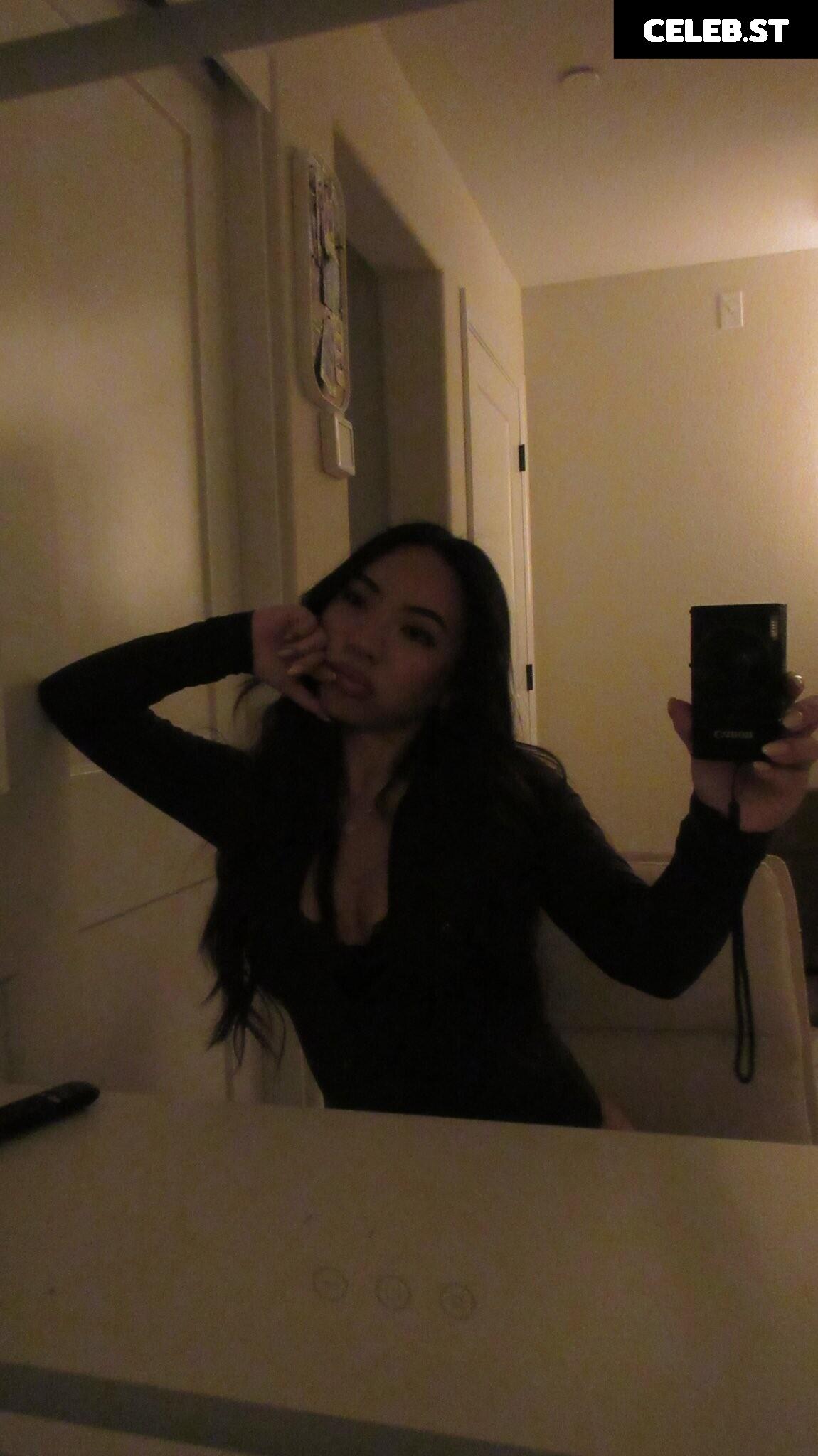 lilkasian / haleyy.nguyen Image 11821459