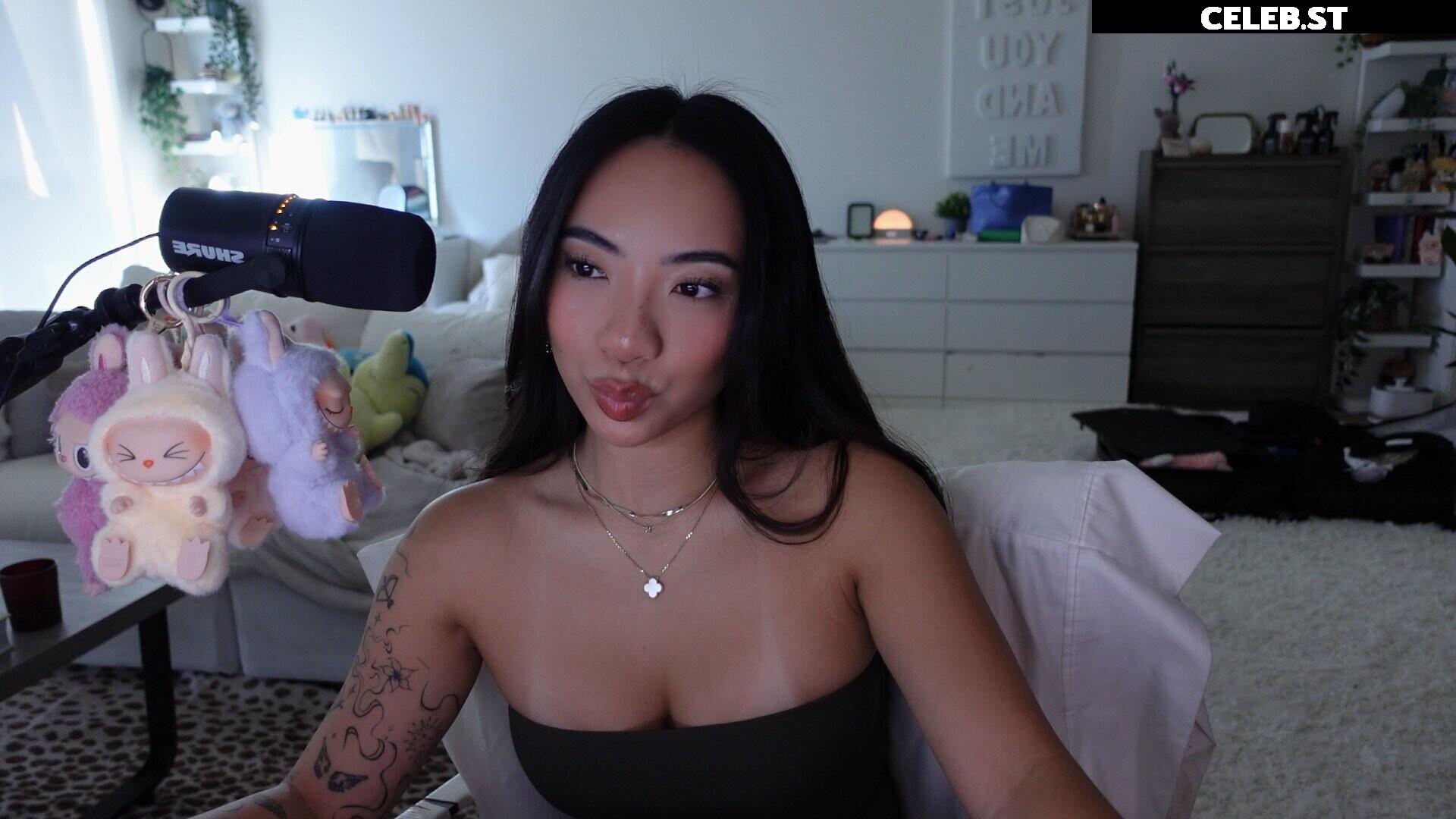 lilkasian / haleyy.nguyen Image 11821447