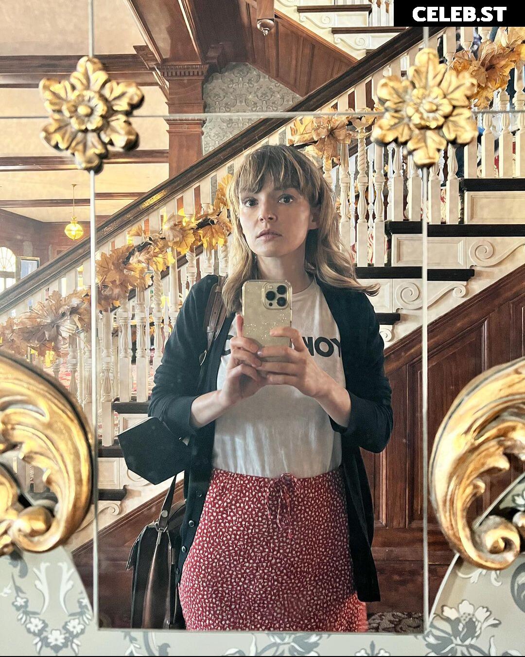 Lauren Mayberry (Singer) Image 11898626